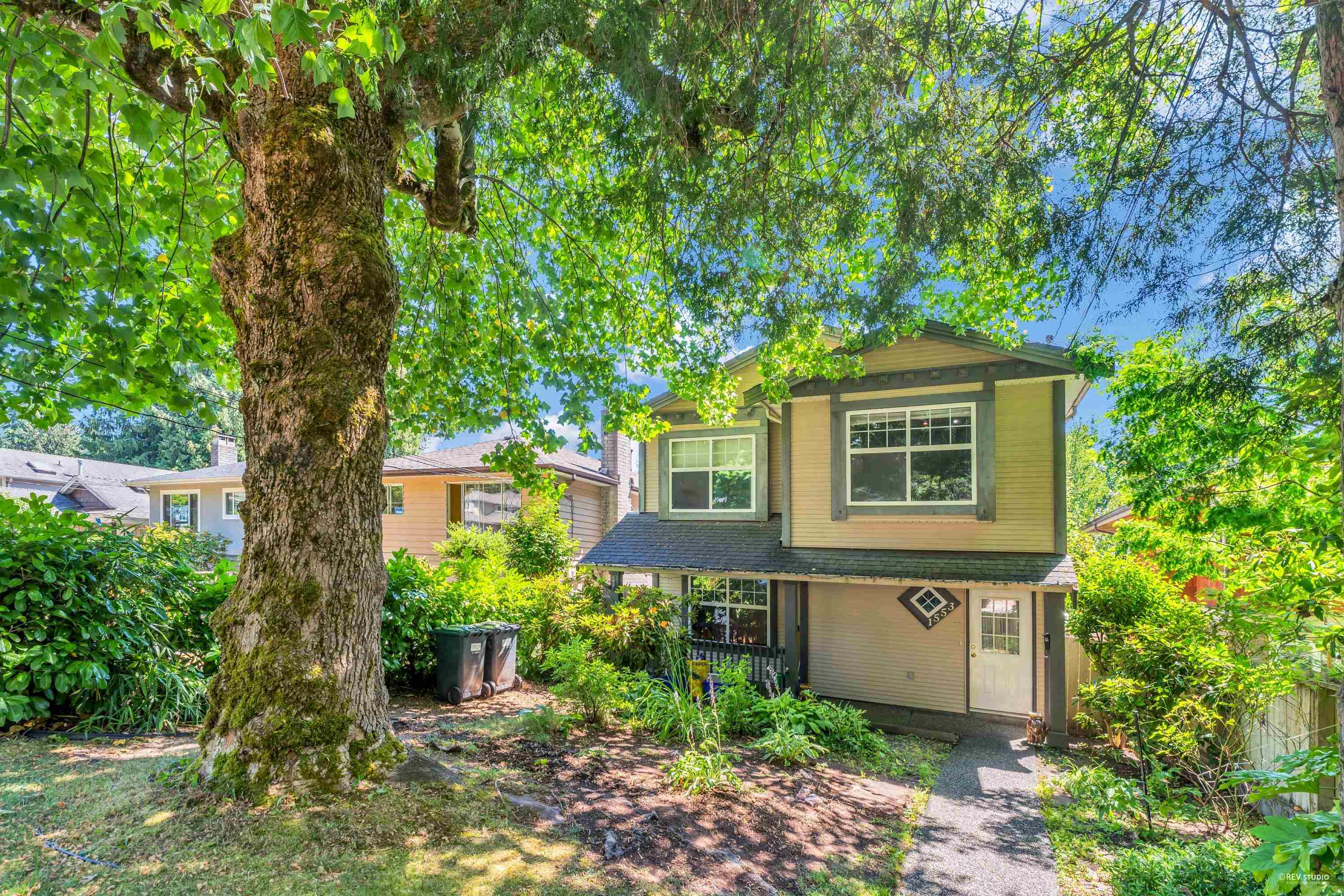 1553 BURRILL AVENUE