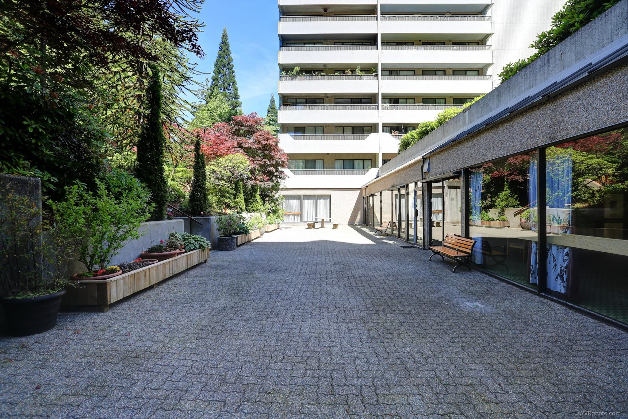 Michael Sung, 1901-4134 MAYWOOD STREET, Burnaby, British Columbia, 3 Bedrooms, 3 Bathrooms, Residential Attached,For Sale ,R2799902