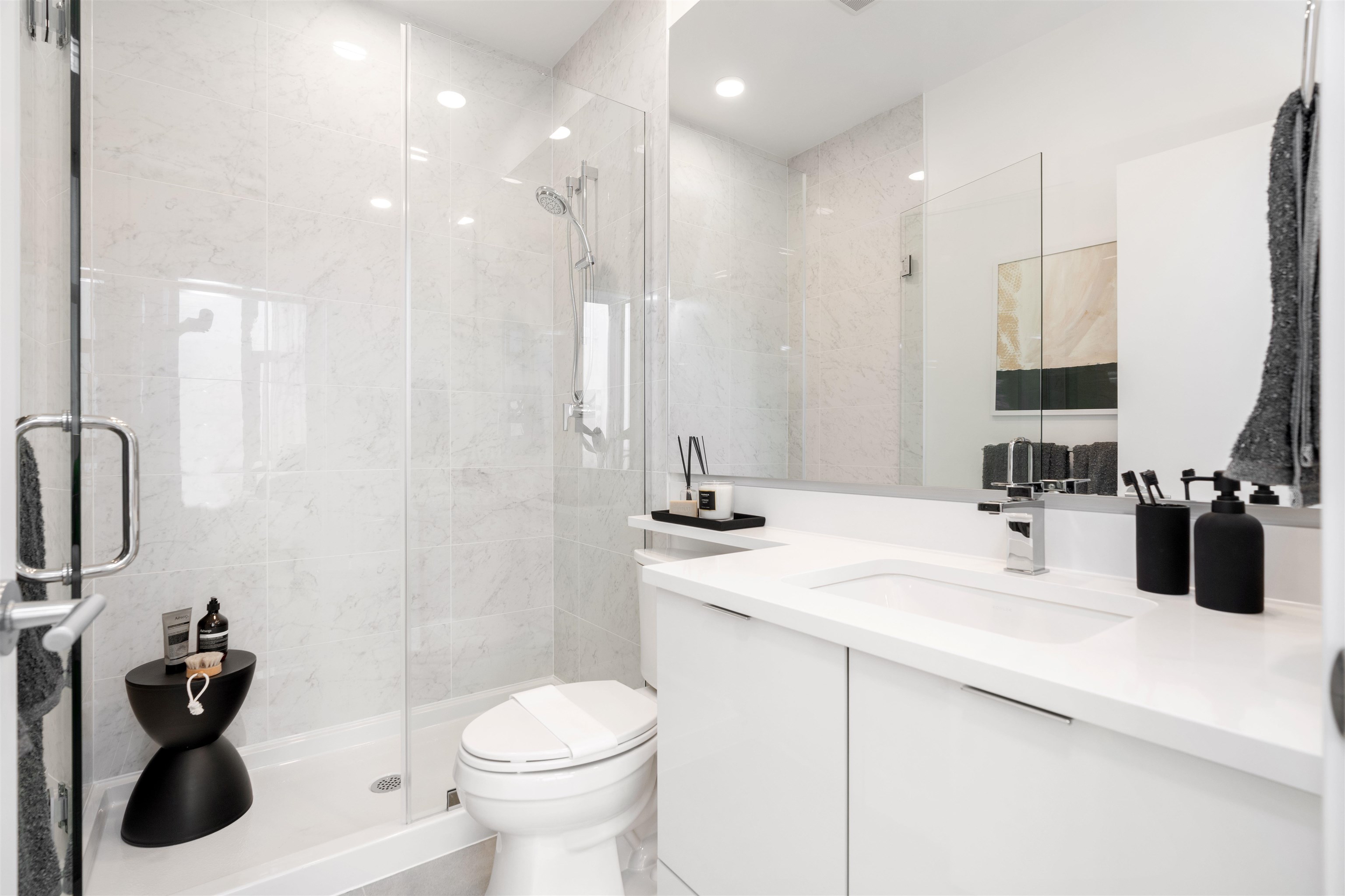 2205-555 SYDNEY AVENUE, Coquitlam, British Columbia Apartment/Condo, 2 Bedrooms, 2 Bathrooms, Residential Attached,For Sale, MLS-R2799994