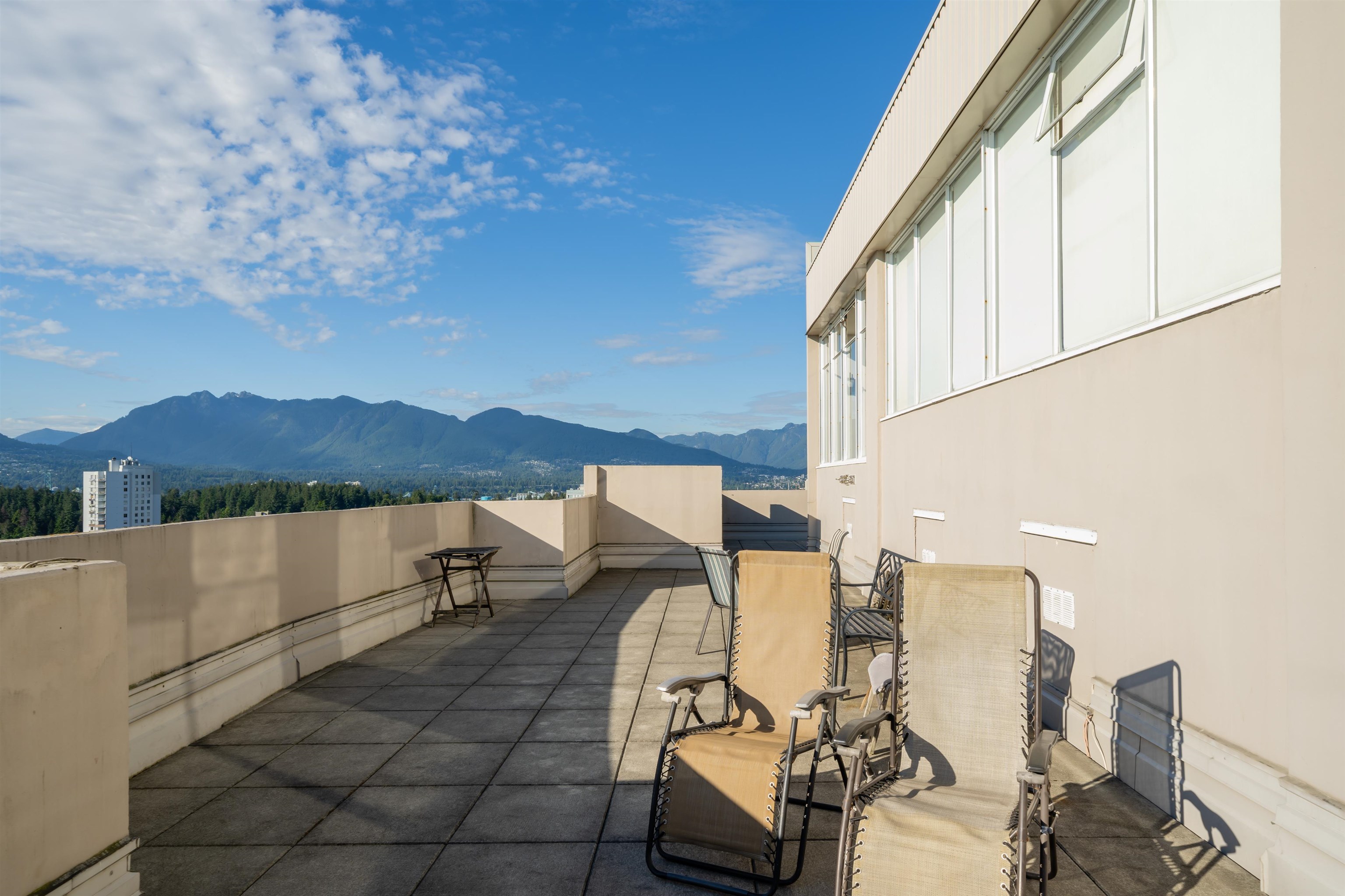 Wilson Lam Realtor, 607-1850 COMOX STREET, Vancouver, British Columbia V6G 1R3, 1 Bedroom, 1 Bathroom, Residential Attached,For Sale ,R2800134
