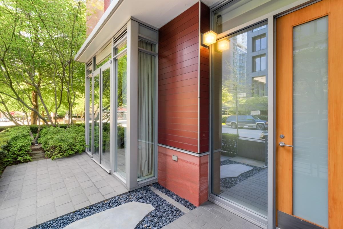 1181 WCORDOVA STREET, Vancouver, British Columbia Townhouse, 2 Bedrooms, 3 Bathrooms, Residential Attached,For Sale, MLS-R2800449