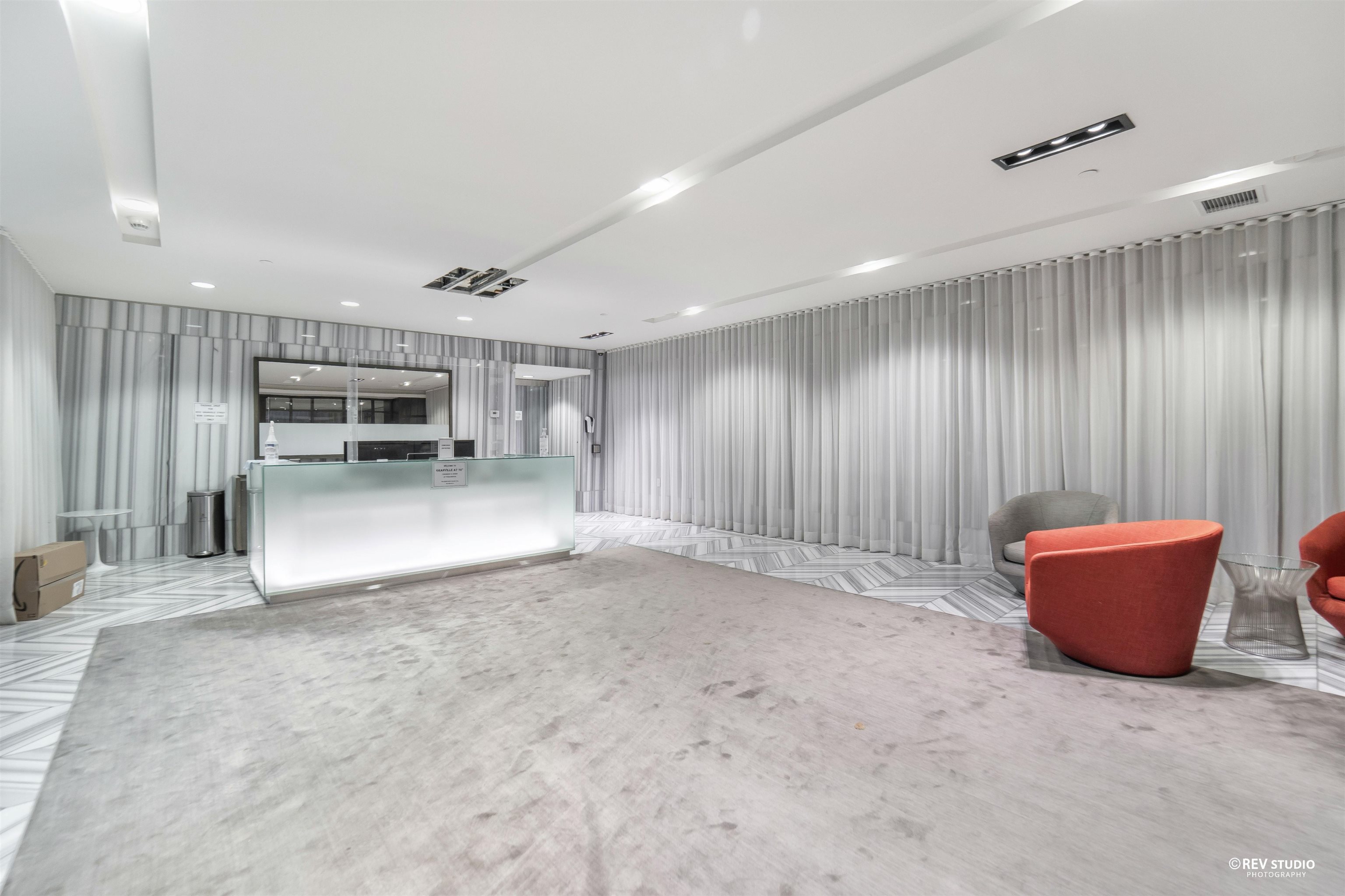906-8555 GRANVILLE STREET, Vancouver, British Columbia Apartment/Condo, 2 Bedrooms, 2 Bathrooms, Residential Attached,For Sale, MLS-R2800455