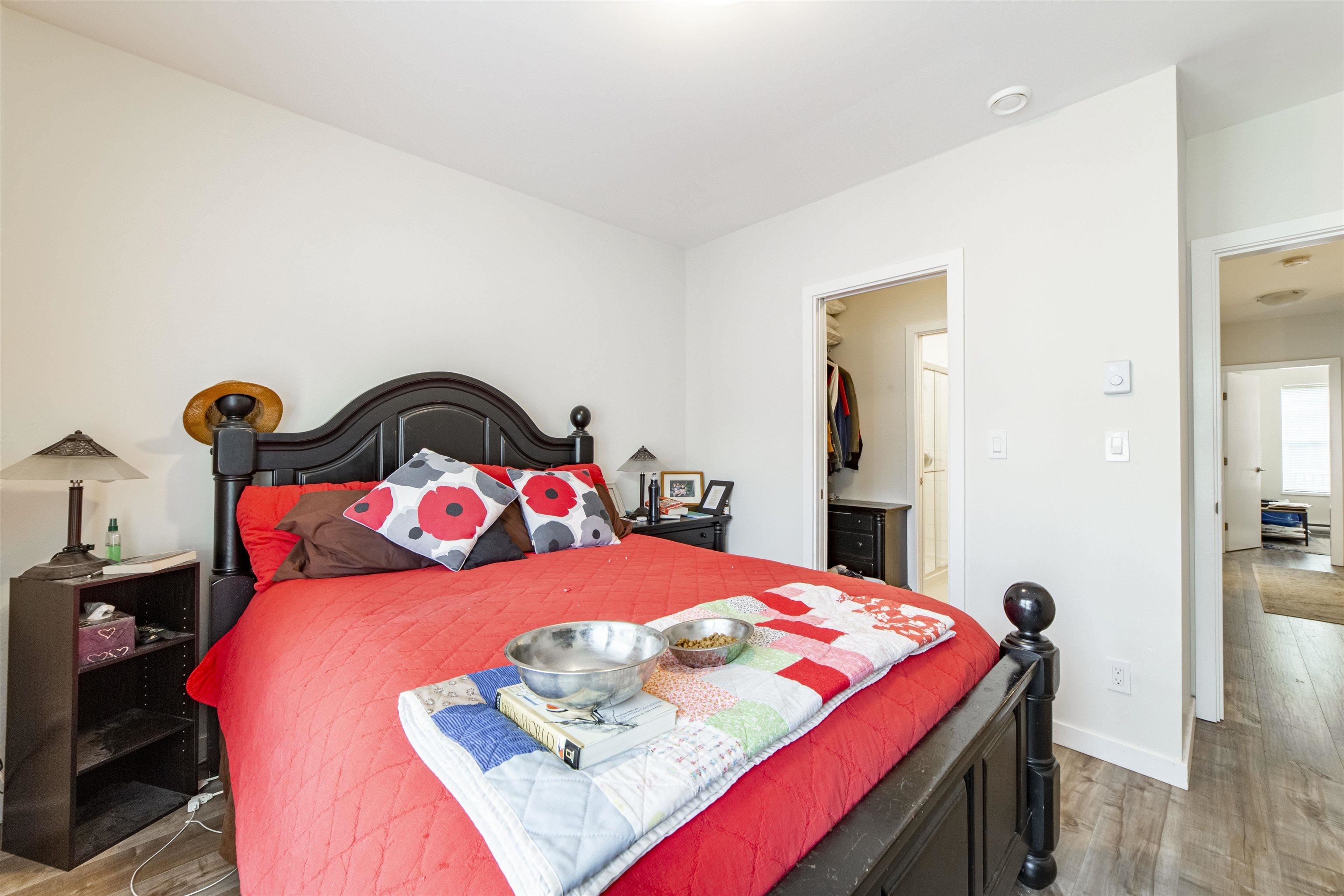 Wilson Lam Realtor, 113-32633 SIMON AVENUE, Abbotsford, British Columbia V2T 0G9, 3 Bedrooms, 3 Bathrooms, Residential Attached,For Sale ,R2800459