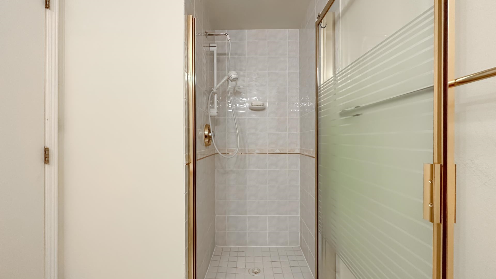 302-2438 HEATHER STREET, Vancouver, British Columbia Apartment/Condo, 2 Bedrooms, 2 Bathrooms, Residential Attached,For Sale, MLS-R2800508, Richmond Condo for Sale