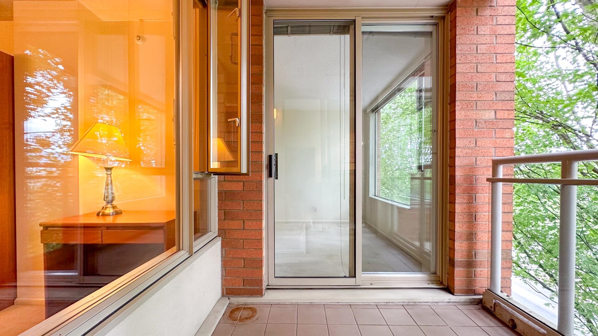302-2438 HEATHER STREET, Vancouver, British Columbia Apartment/Condo, 2 Bedrooms, 2 Bathrooms, Residential Attached,For Sale, MLS-R2800508, Richmond Condo for Sale