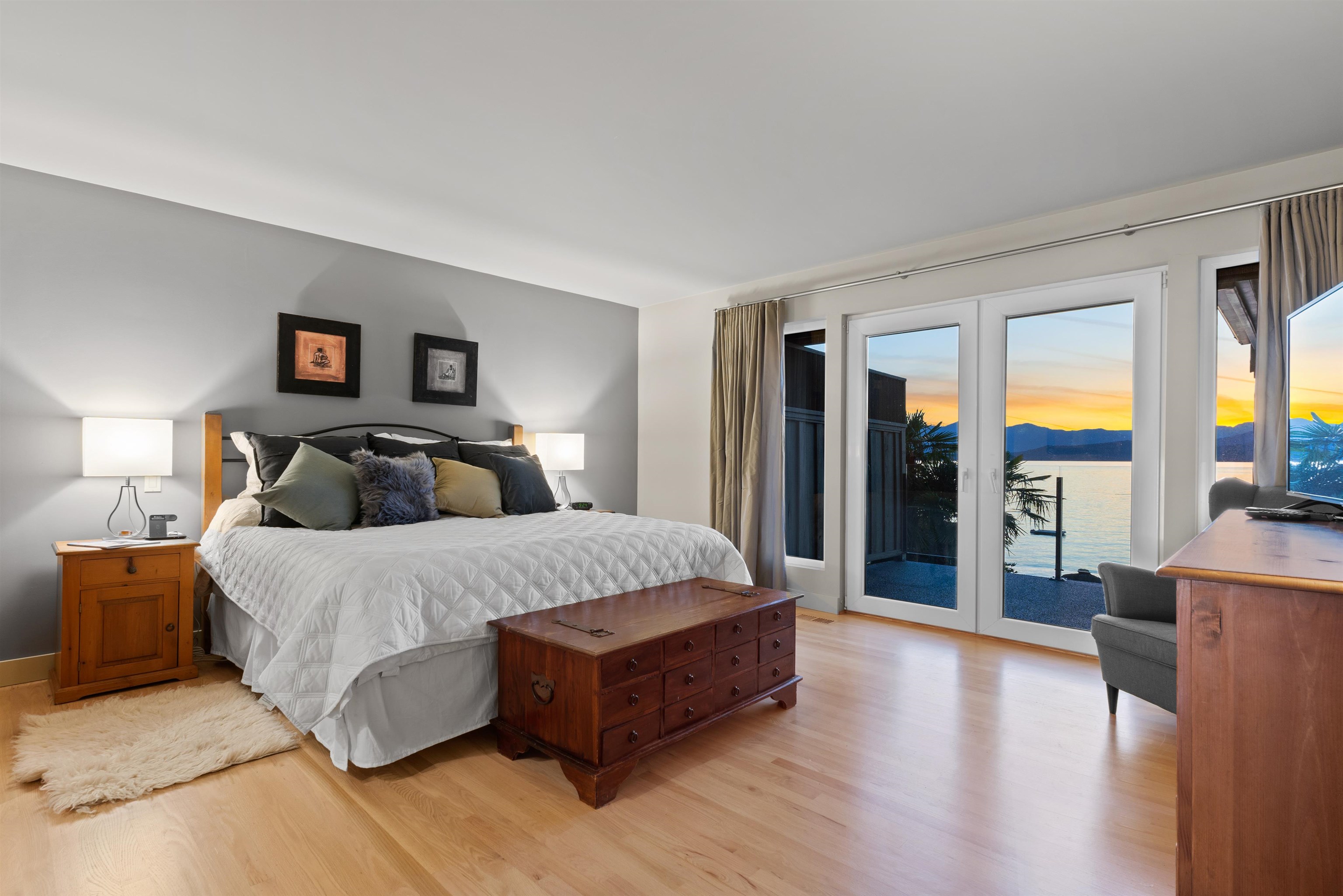 8735 LAWRENCE WAY, West Vancouver, British Columbia V7W 2T7 House/Single Family, 3 Bedrooms, 5 Bathrooms, Residential Detached,For Sale, MLS-R2800796