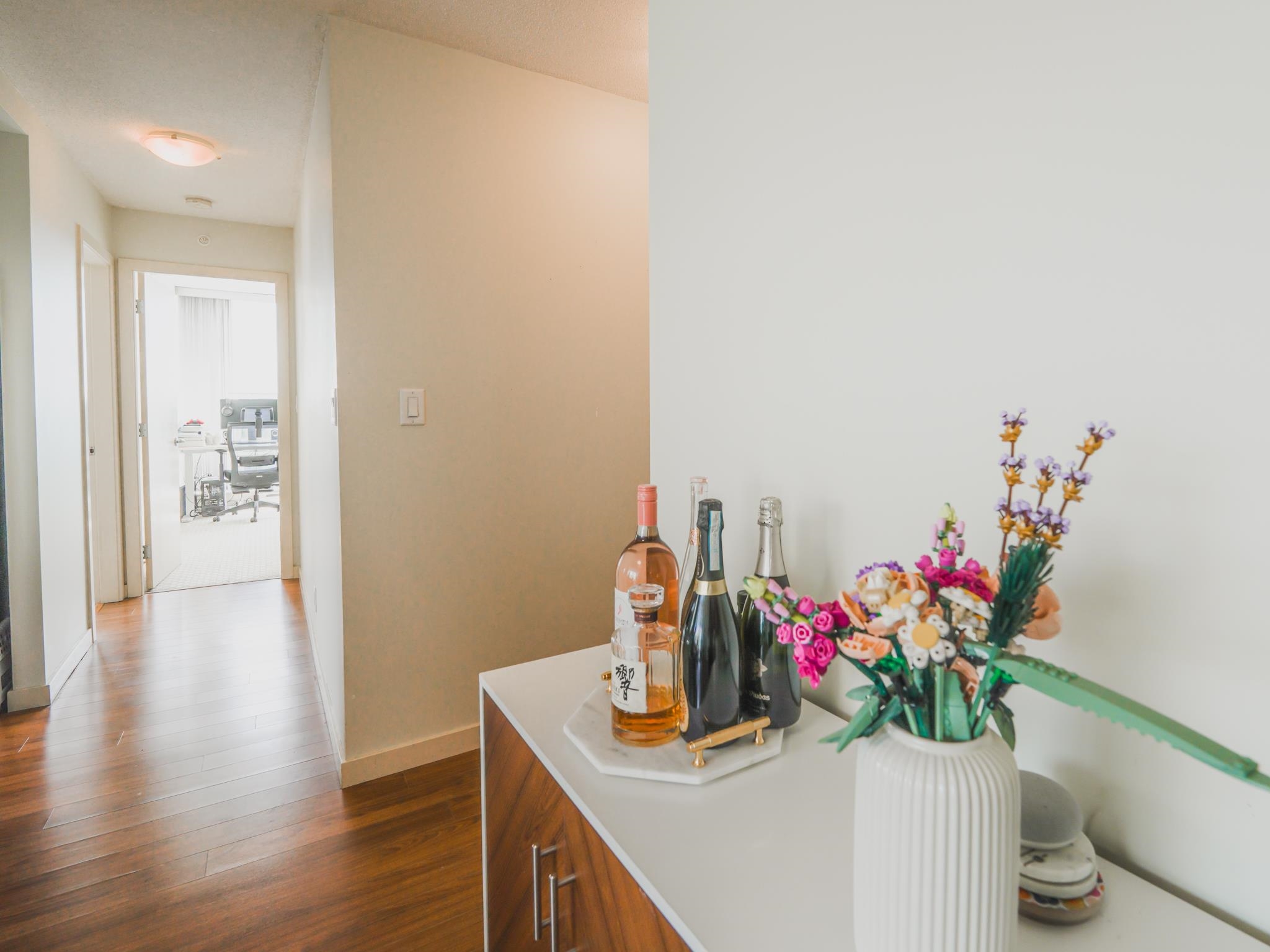 Michael Sung, 1203-3333 CORVETTE WAY, Richmond, British Columbia, 2 Bedrooms, 2 Bathrooms, Residential Attached,For Sale ,R2801346