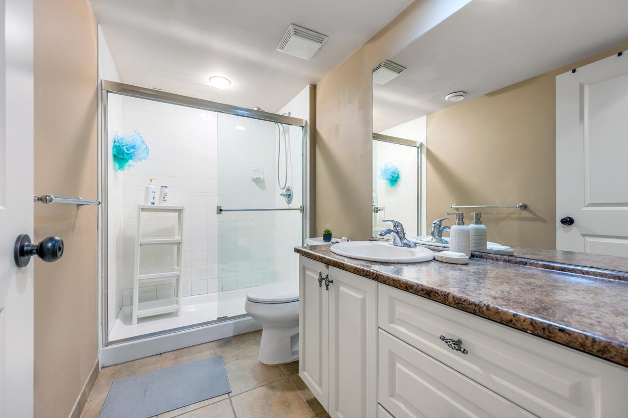 7227 199A STREET, Langley, British Columbia V2Y 3J2 House/Single Family, 6 Bedrooms, 6 Bathrooms, Residential Detached,For Sale, MLS-R2801369