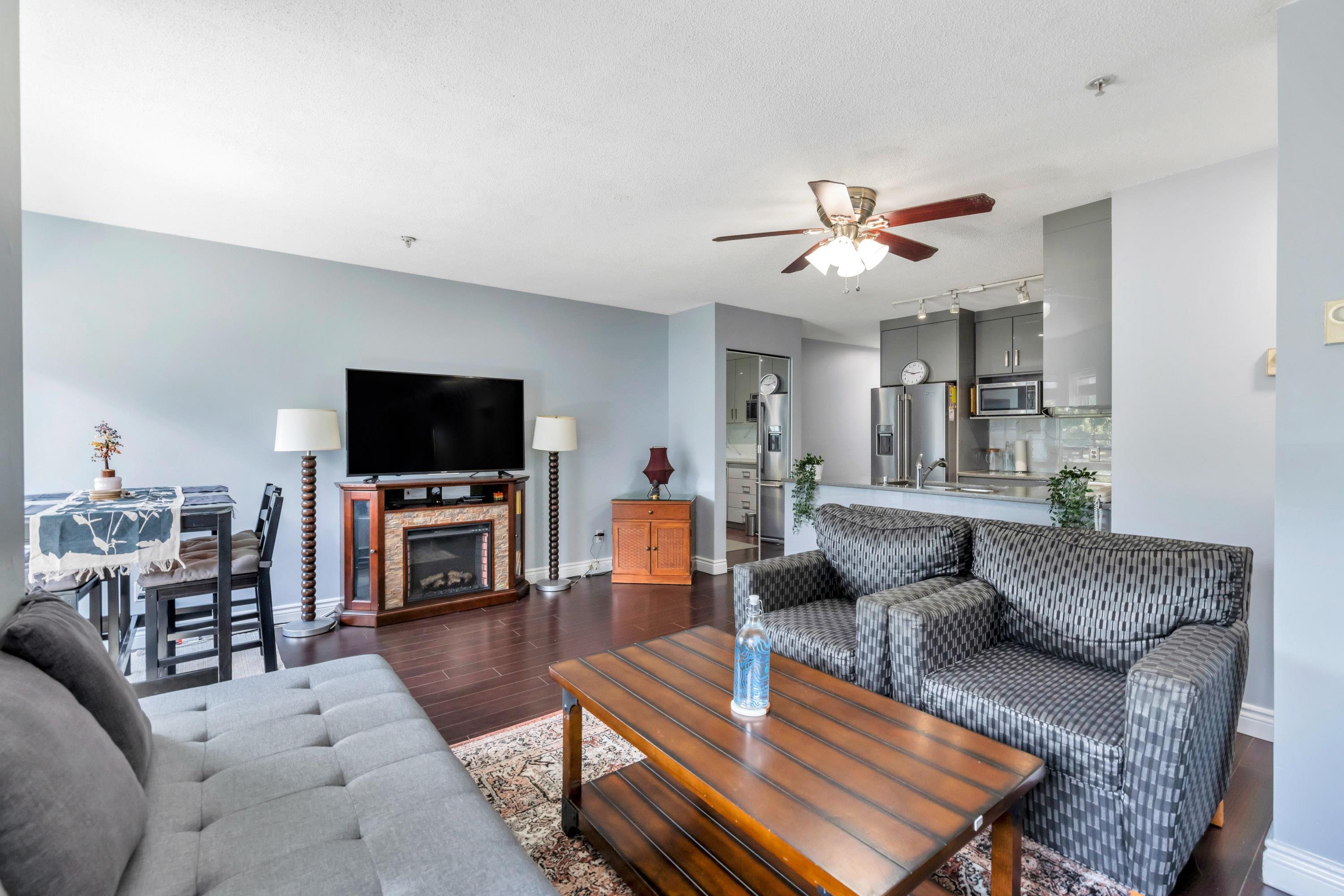 Wilson Lam Realtor, 215-12160 80 AVENUE, Surrey, British Columbia V3W 0V3, 2 Bedrooms, 1 Bathroom, Residential Attached,For Sale ,R2801439