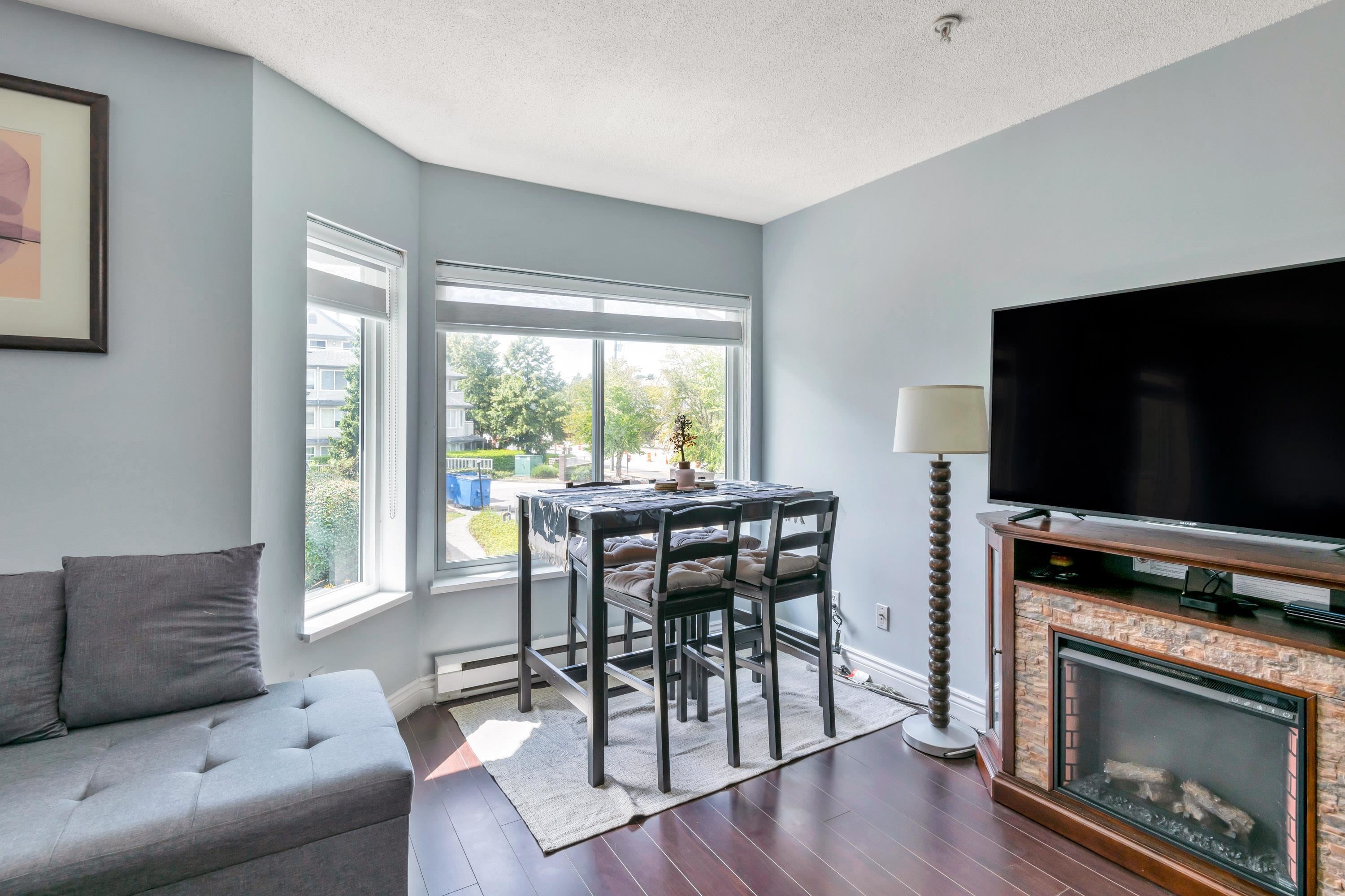 Wilson Lam Realtor, 215-12160 80 AVENUE, Surrey, British Columbia V3W 0V3, 2 Bedrooms, 1 Bathroom, Residential Attached,For Sale ,R2801439