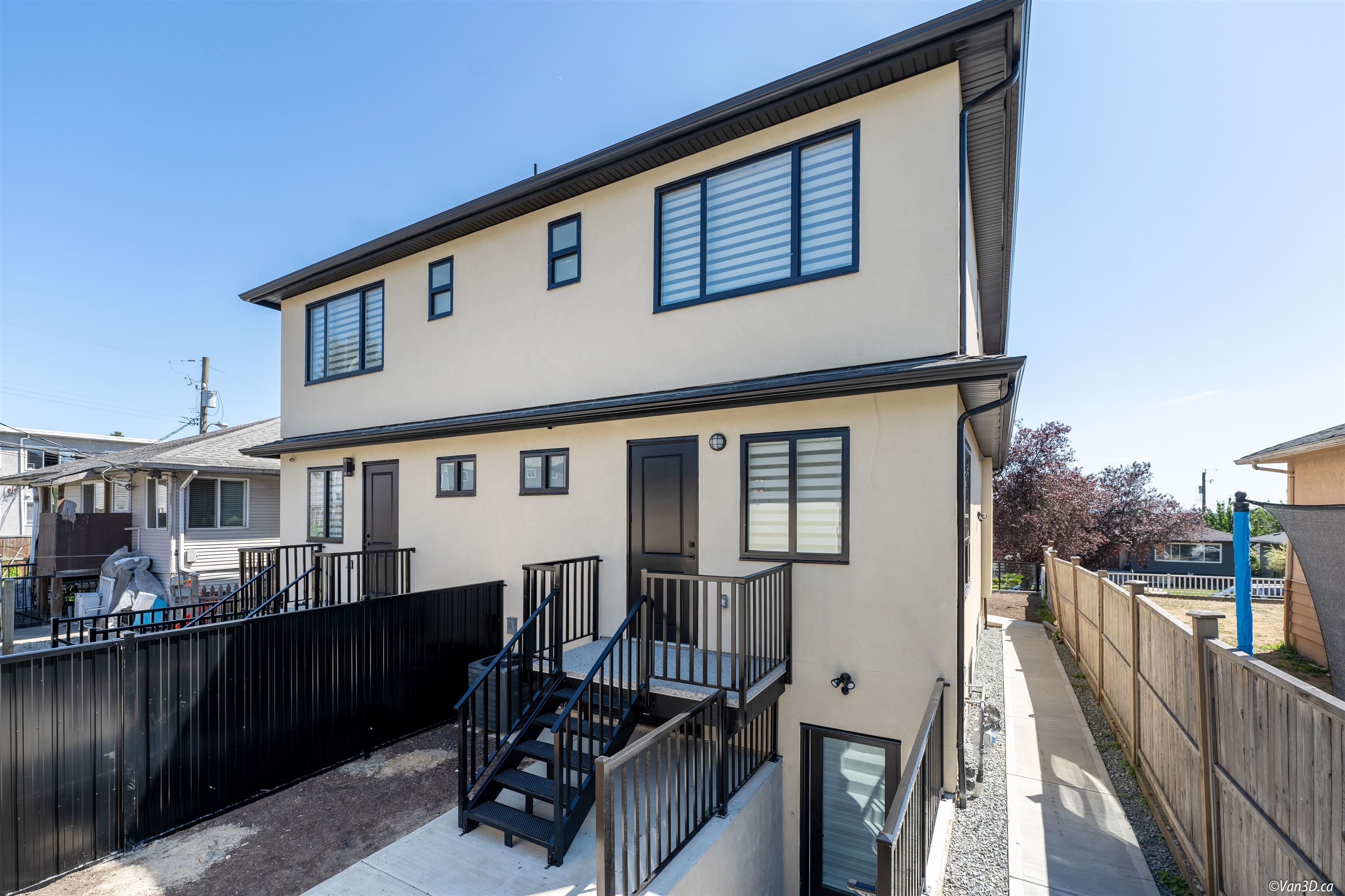 1369 E63RD AVENUE, Vancouver, British Columbia 1/2 Duplex, 5 Bedrooms, 4 Bathrooms, Residential Attached,For Sale, MLS-R2801467