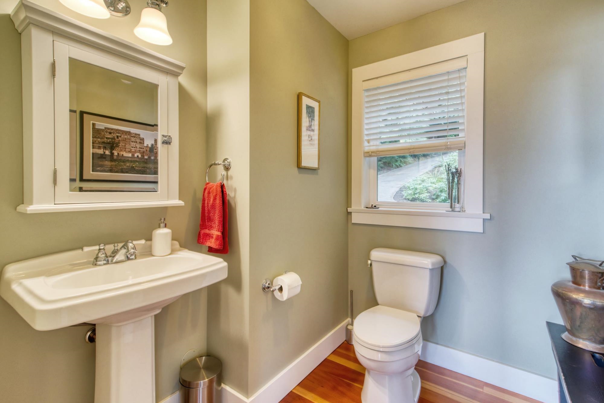 7649 REDROOFFS ROAD, Halfmoon Bay, British Columbia House/Single Family, 4 Bedrooms, 3 Bathrooms, Residential Detached,For Sale, MLS-R2801917