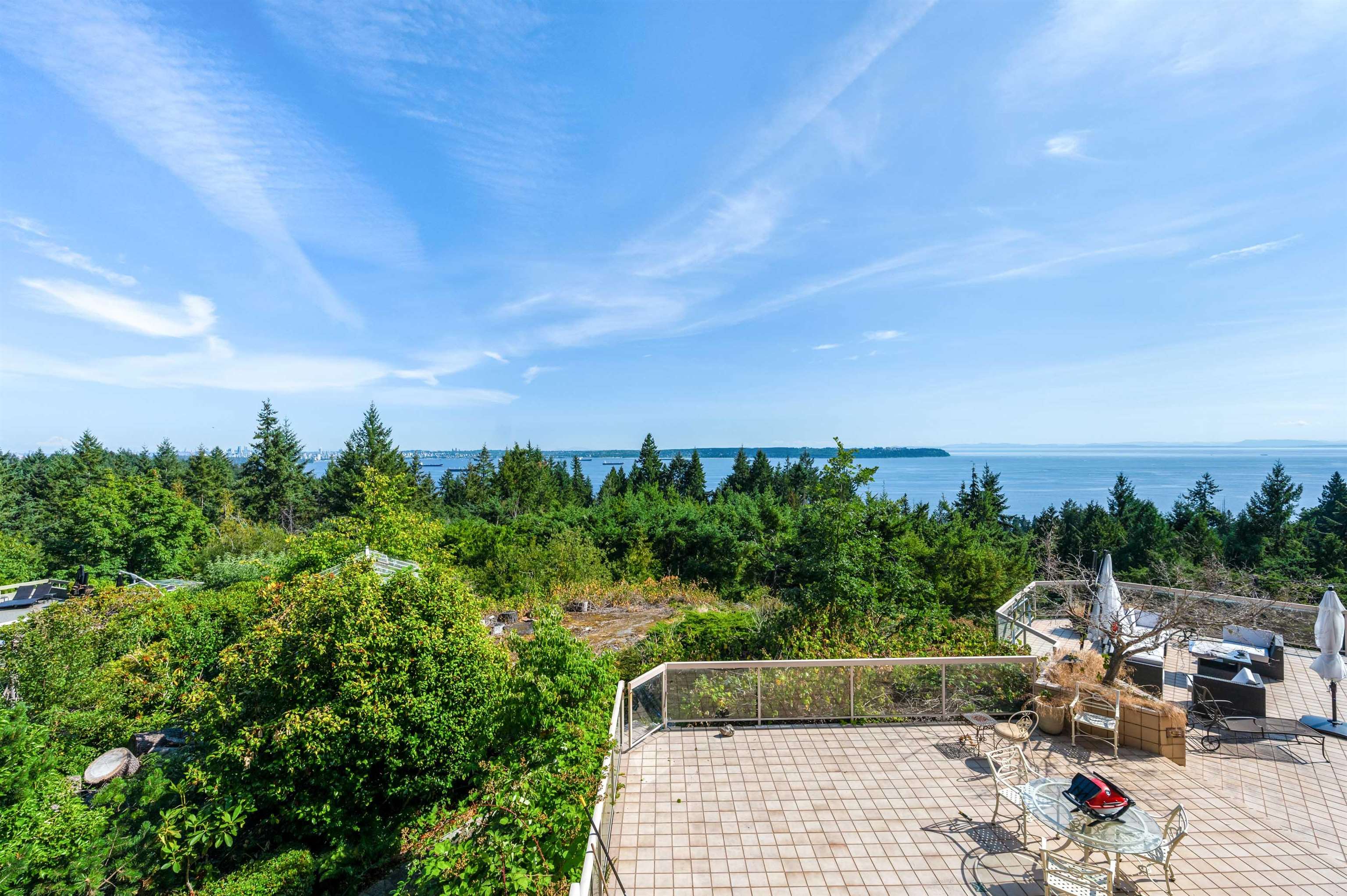 4060 ALMONDEL ROAD, West Vancouver, British Columbia House/Single Family, 5 Bedrooms, 6 Bathrooms, Residential Detached,For Sale, MLS-R2802034, Richmond Condo for Sale