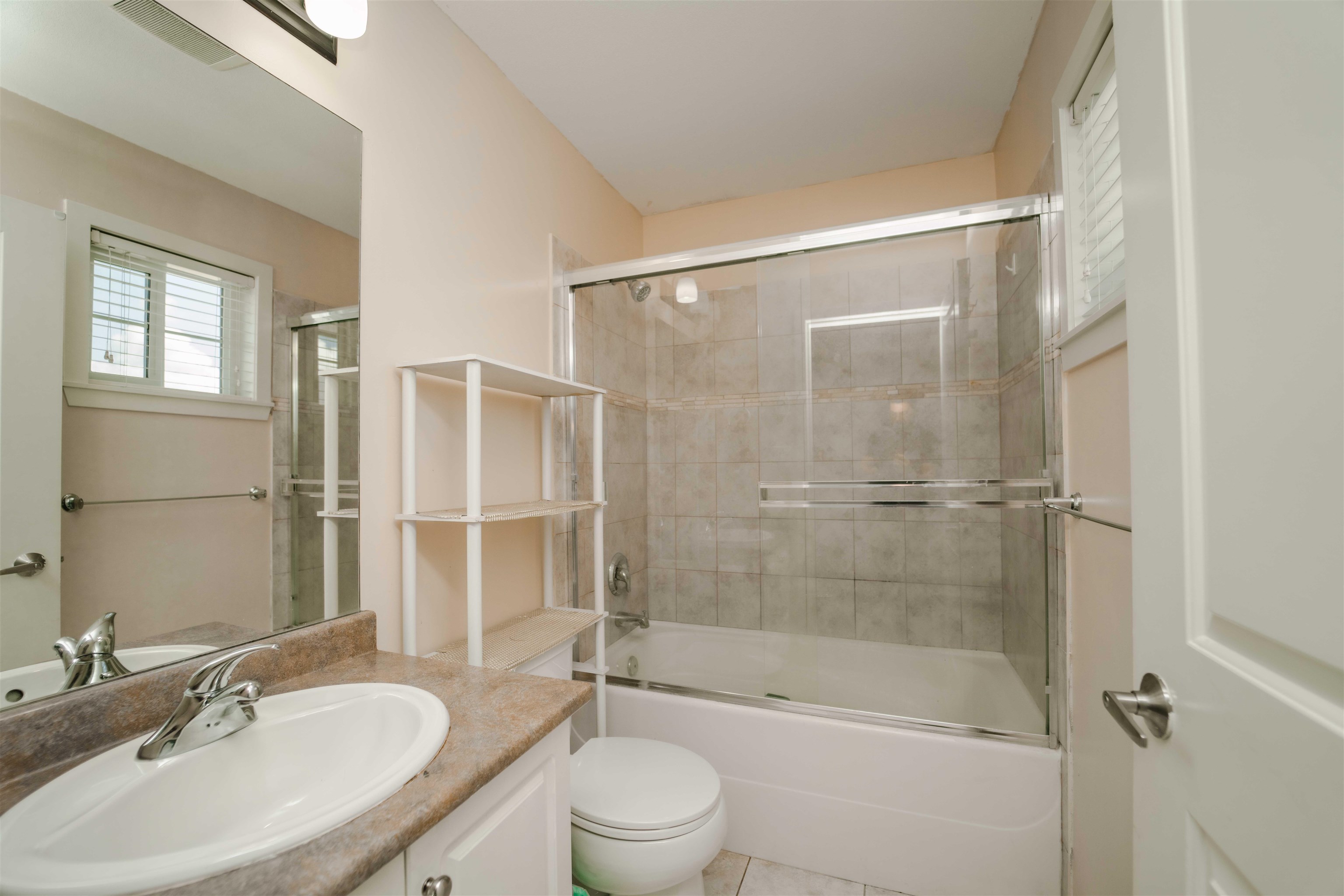 Michael Sung, 27-31235 UPPER MACLURE ROAD, Abbotsford, British Columbia, 3 Bedrooms, 4 Bathrooms, Residential Attached,For Sale ,R2802095