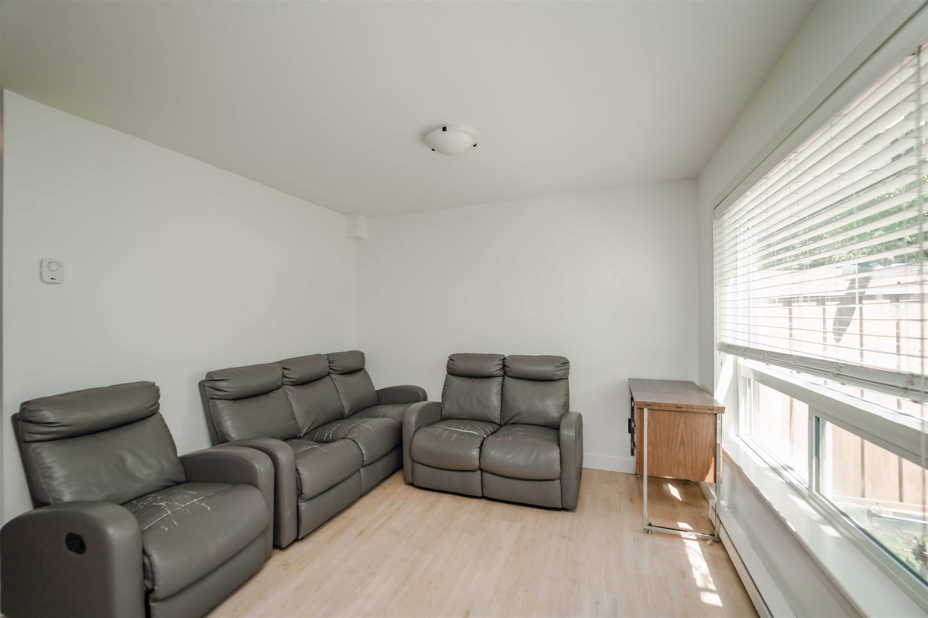 Michael Sung, 27-31235 UPPER MACLURE ROAD, Abbotsford, British Columbia, 3 Bedrooms, 4 Bathrooms, Residential Attached,For Sale ,R2802095