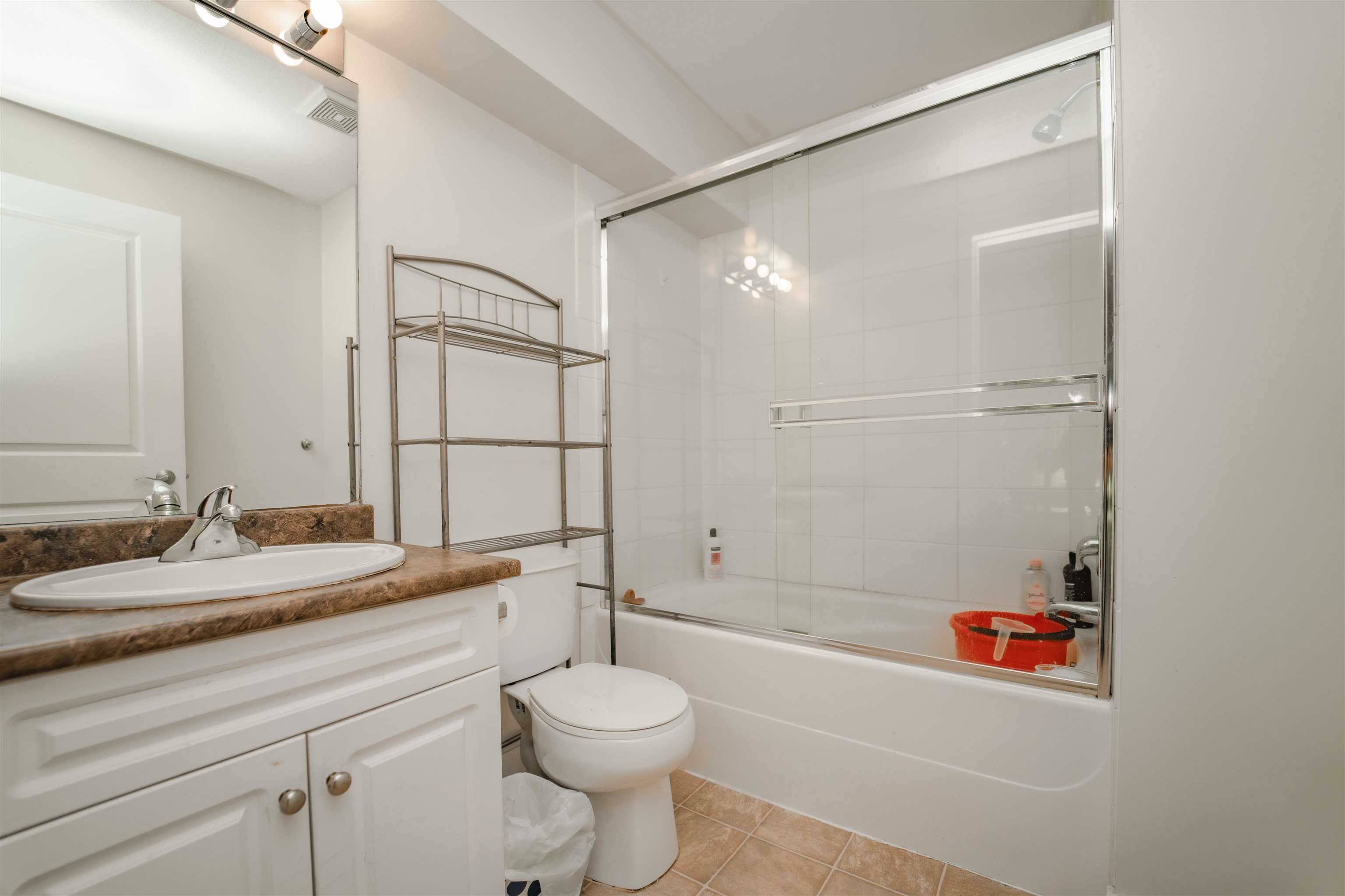 Michael Sung, 27-31235 UPPER MACLURE ROAD, Abbotsford, British Columbia, 3 Bedrooms, 4 Bathrooms, Residential Attached,For Sale ,R2802095