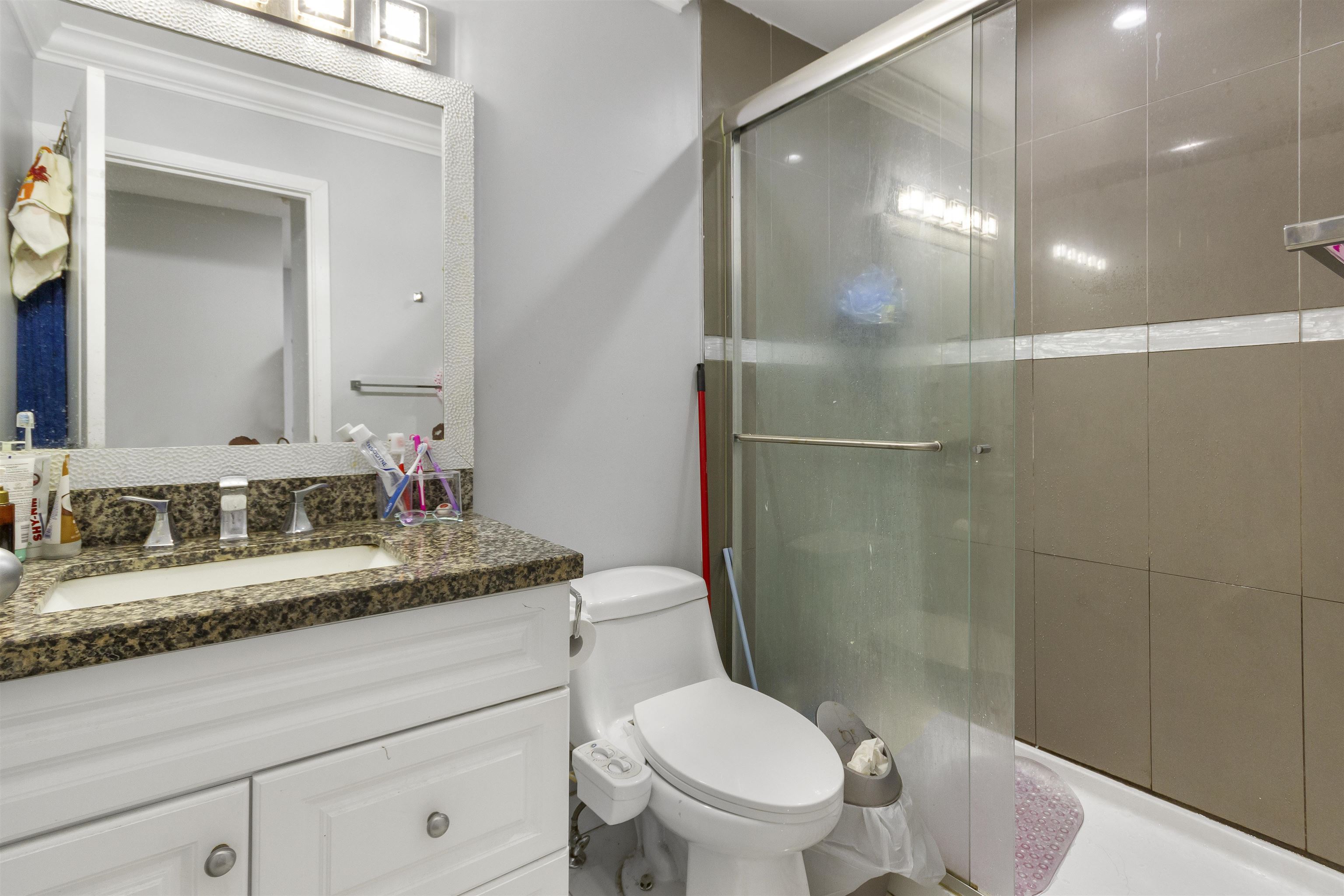 Wilson Lam Realtor, 117-13718 67 AVENUE, Surrey, British Columbia V3W 6X6, 3 Bedrooms, 2 Bathrooms, Residential Attached,For Sale ,R2802251