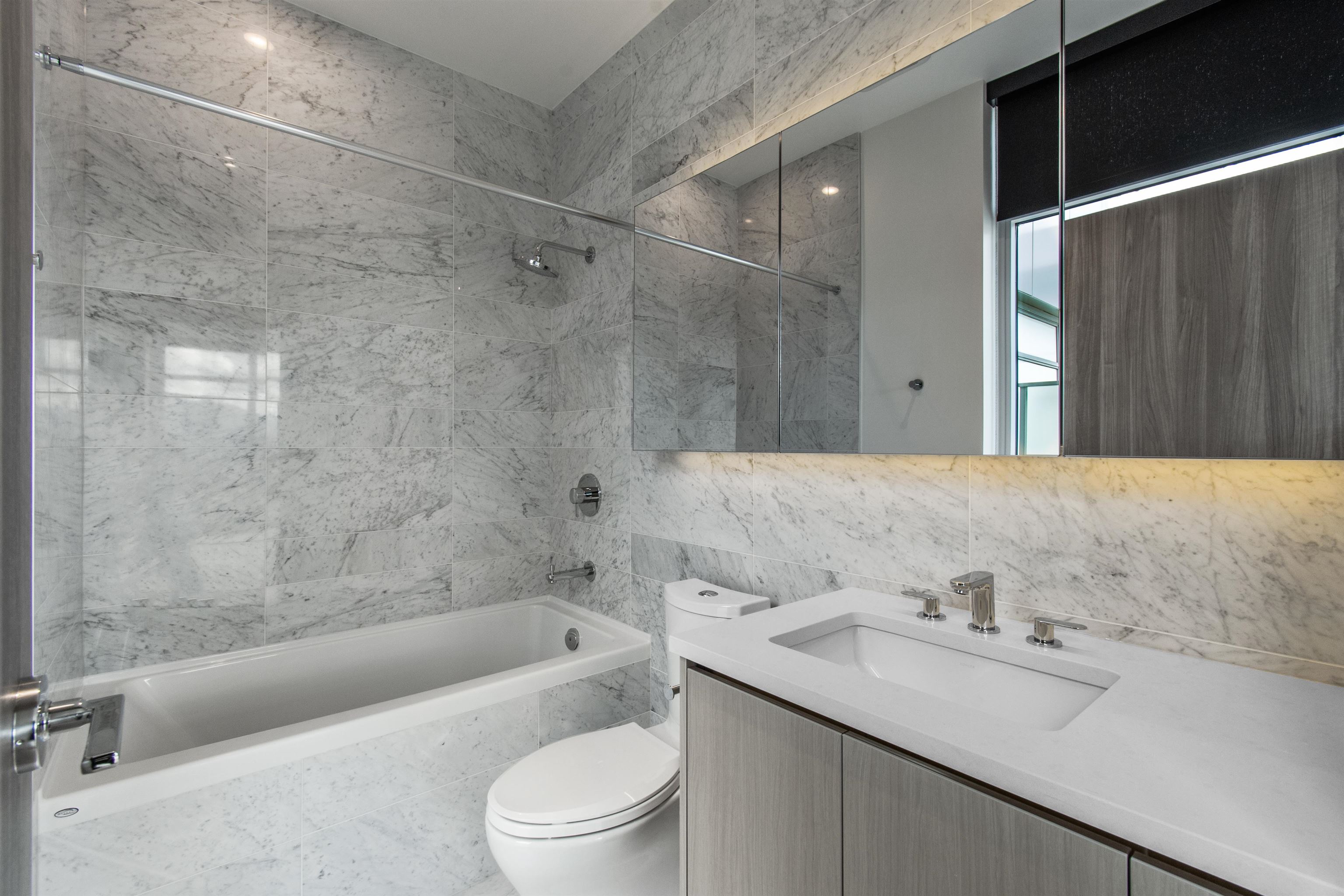 4402-4720 LOUGHEED HIGHWAY, Burnaby, British Columbia, 3 Bedrooms Bedrooms, ,3 BathroomsBathrooms,Residential Attached,For Sale,R2802283