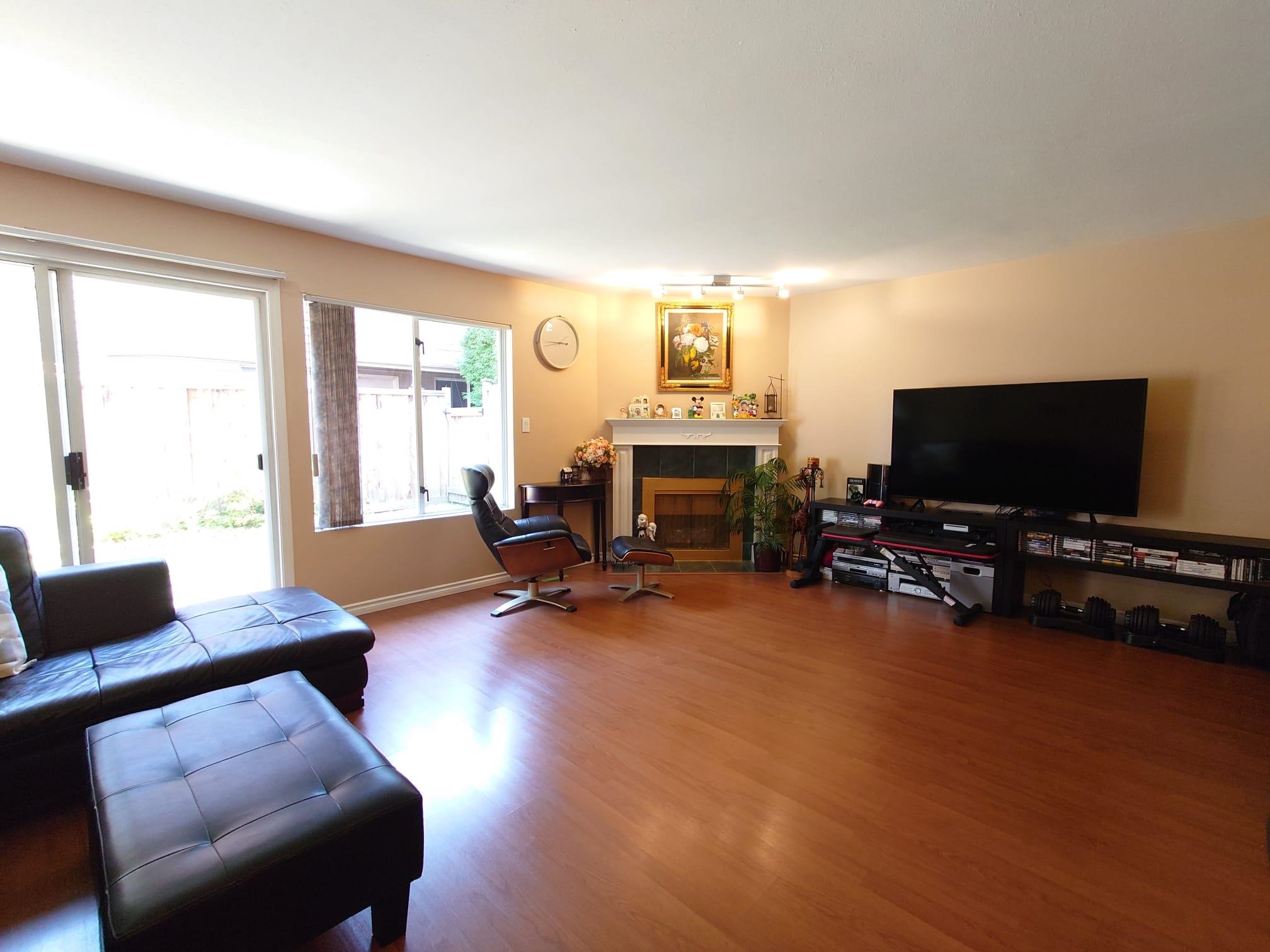 Wilson Lam Realtor, 2-8411 SAUNDERS ROAD, Richmond, British Columbia V7A 2A6, 3 Bedrooms, 3 Bathrooms, Residential Attached,For Sale ,R2802297