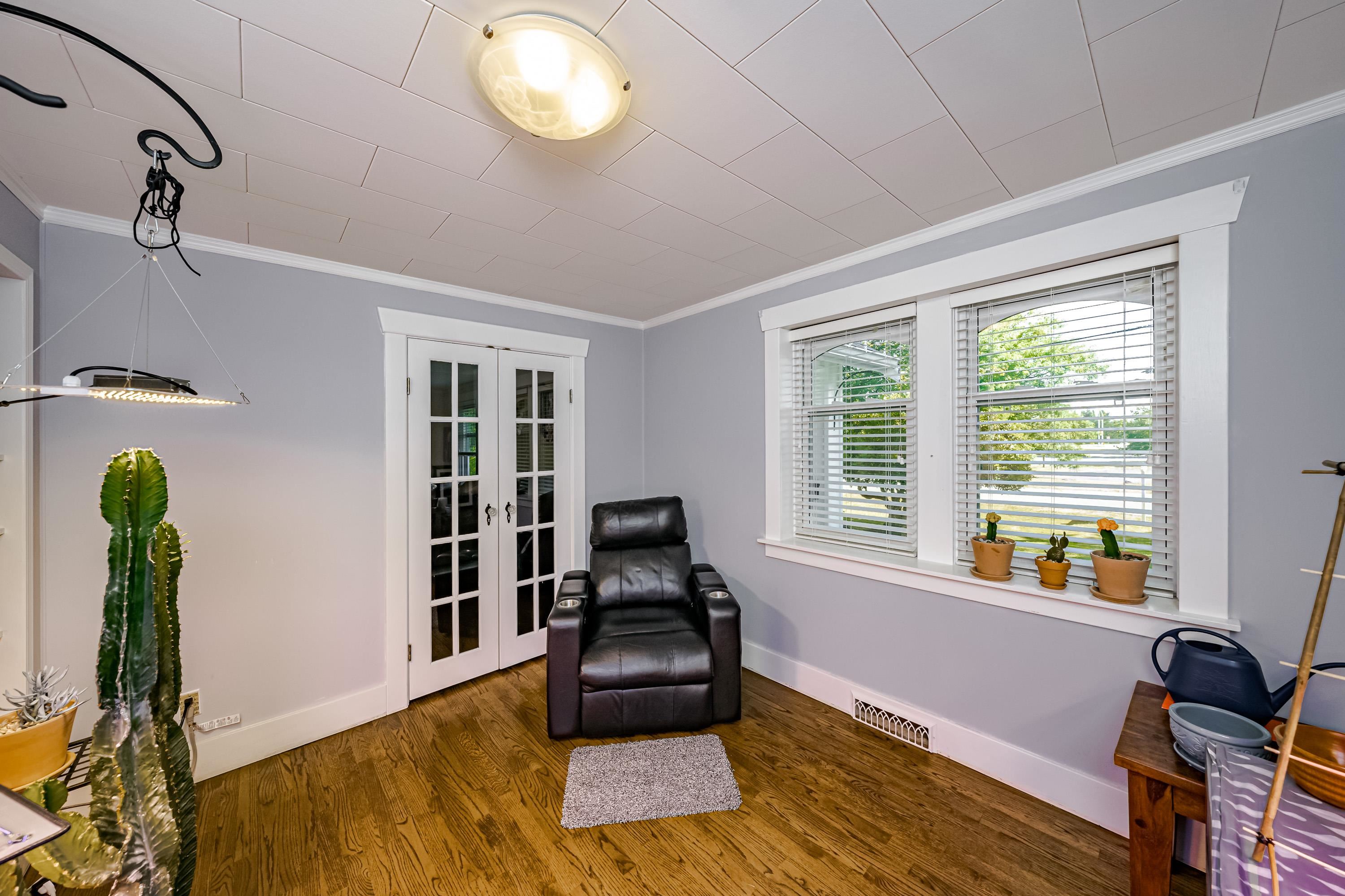 20994 OLD YALE ROAD, Langley, British Columbia House/Single Family, 3 Bedrooms, 2 Bathrooms, Residential Detached,For Sale, MLS-R2802326