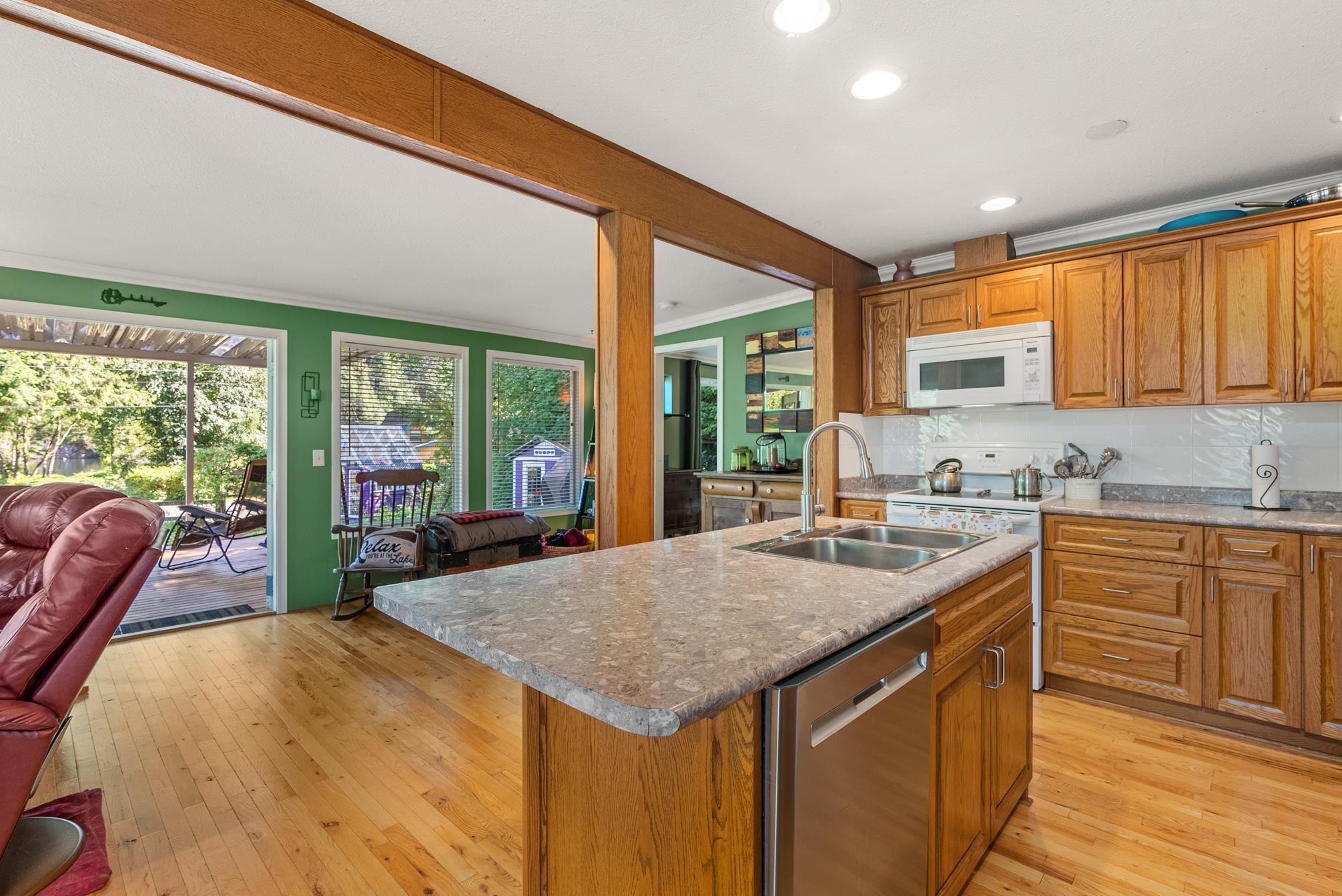 Wilson Lam Realtor, 44013 ERROCH PLACE ROAD, Mission, British Columbia V0M 1N0, 2 Bedrooms, 2 Bathrooms, Residential Detached,For Sale ,R2802422