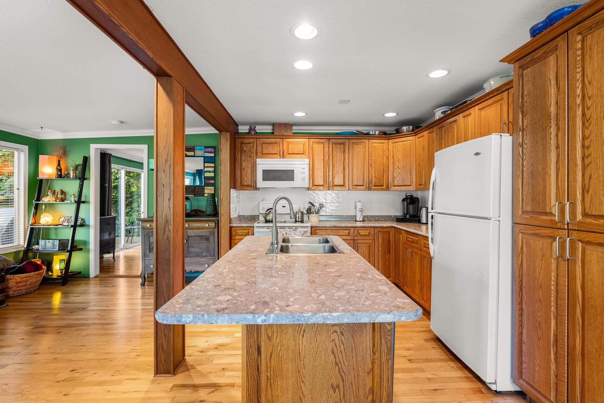 Wilson Lam Realtor, 44013 ERROCH PLACE ROAD, Mission, British Columbia V0M 1N0, 2 Bedrooms, 2 Bathrooms, Residential Detached,For Sale ,R2802422