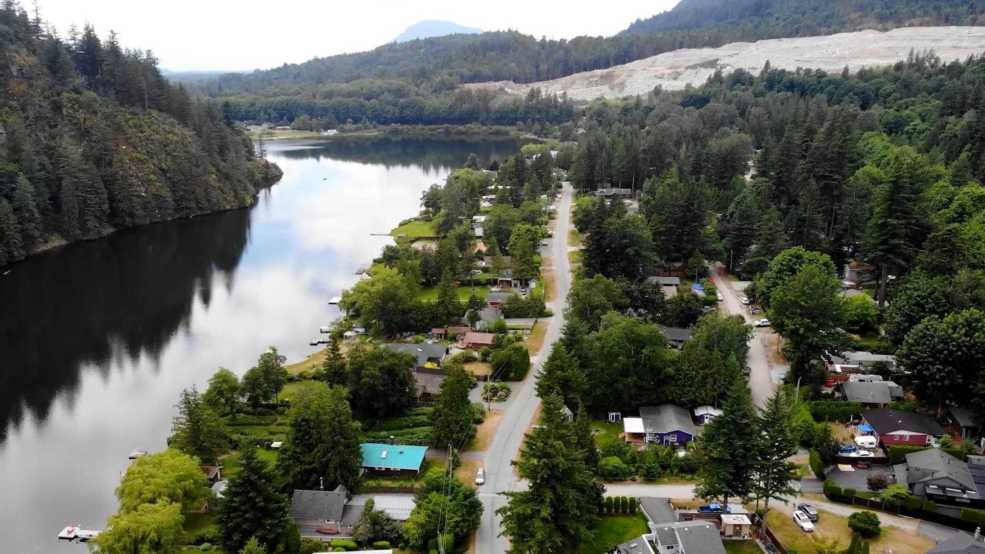 Wilson Lam Realtor, 44013 ERROCH PLACE ROAD, Mission, British Columbia V0M 1N0, 2 Bedrooms, 2 Bathrooms, Residential Detached,For Sale ,R2802422