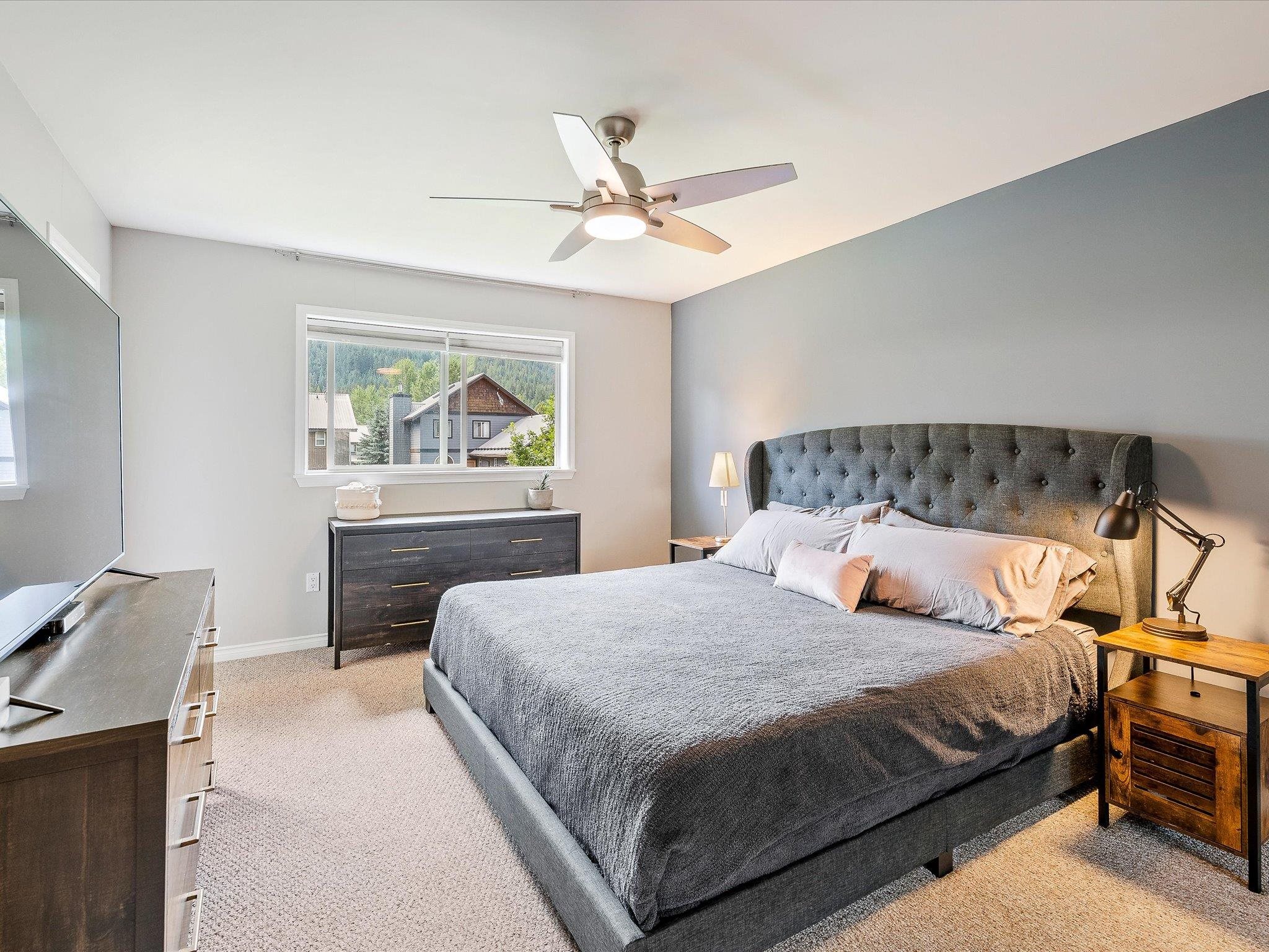 1476 LUPIN STREET, Pemberton, British Columbia House/Single Family, 5 Bedrooms, 3 Bathrooms, Residential Detached,For Sale, MLS-R2802700