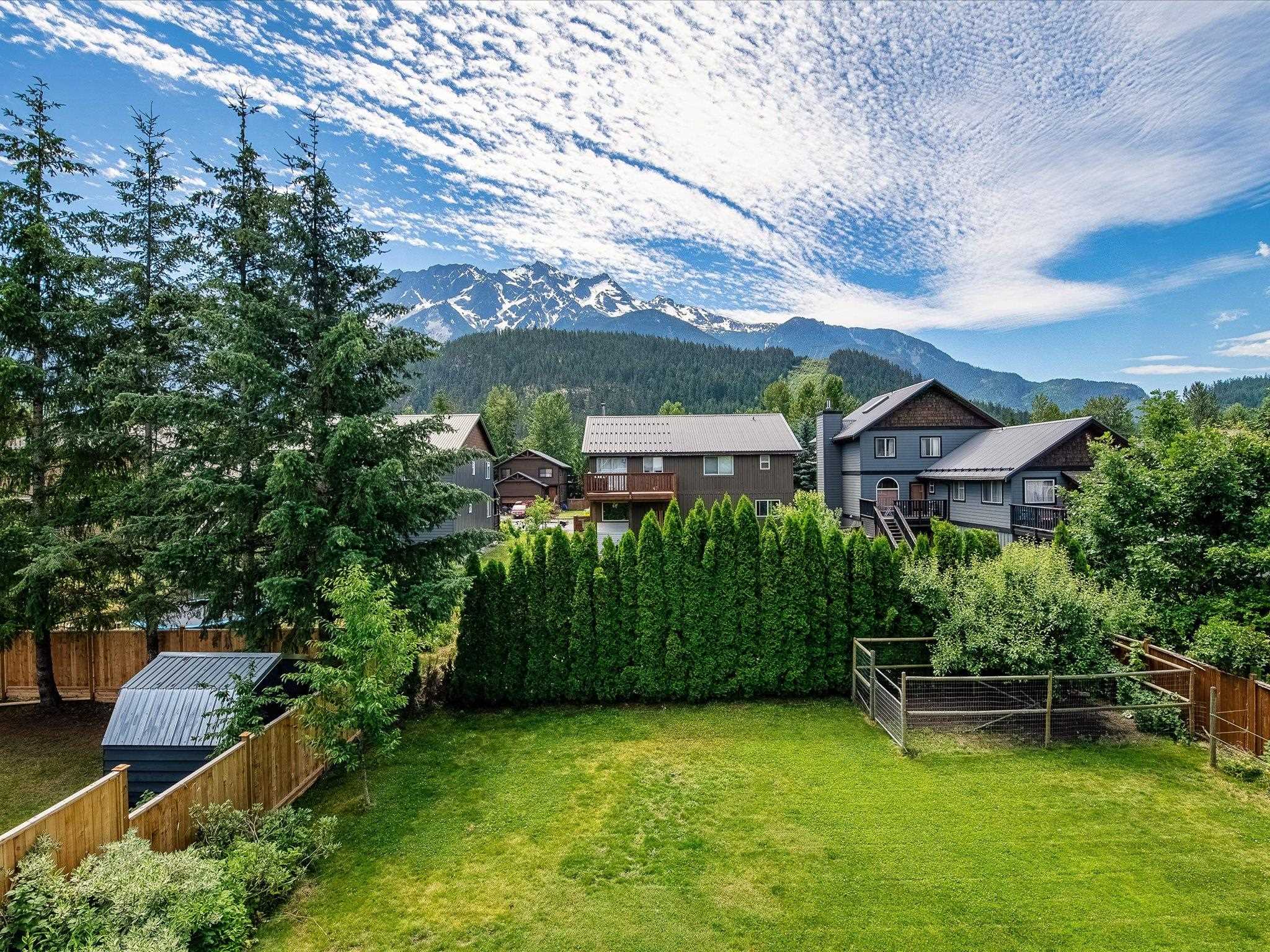 1476 LUPIN STREET, Pemberton, British Columbia House/Single Family, 5 Bedrooms, 3 Bathrooms, Residential Detached,For Sale, MLS-R2802700