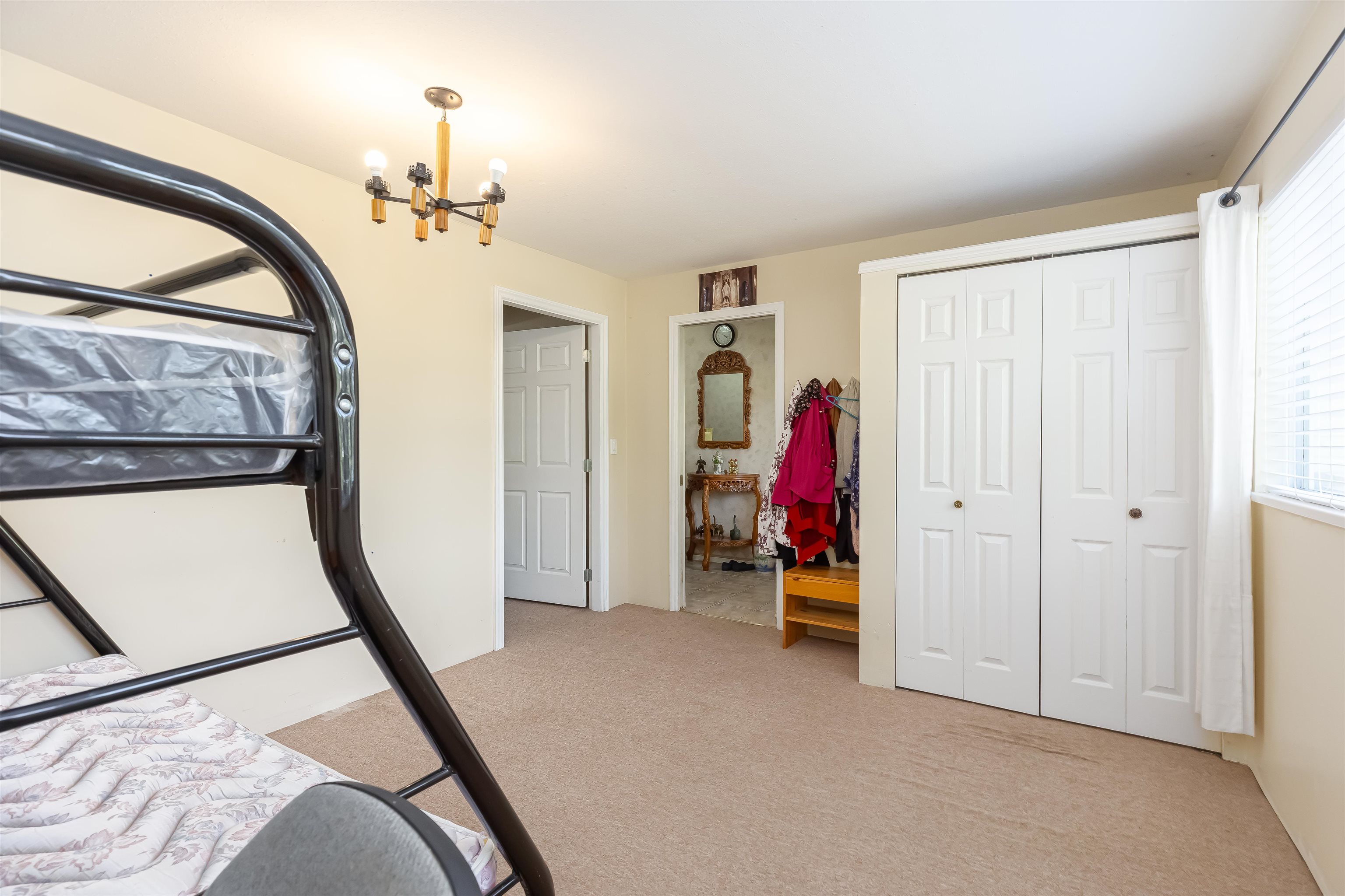 14492 WELLINGTON DRIVE, Surrey, British Columbia V3R 5V1, 6 Bedrooms Bedrooms, ,3 BathroomsBathrooms,Residential Detached,For Sale,R2802794