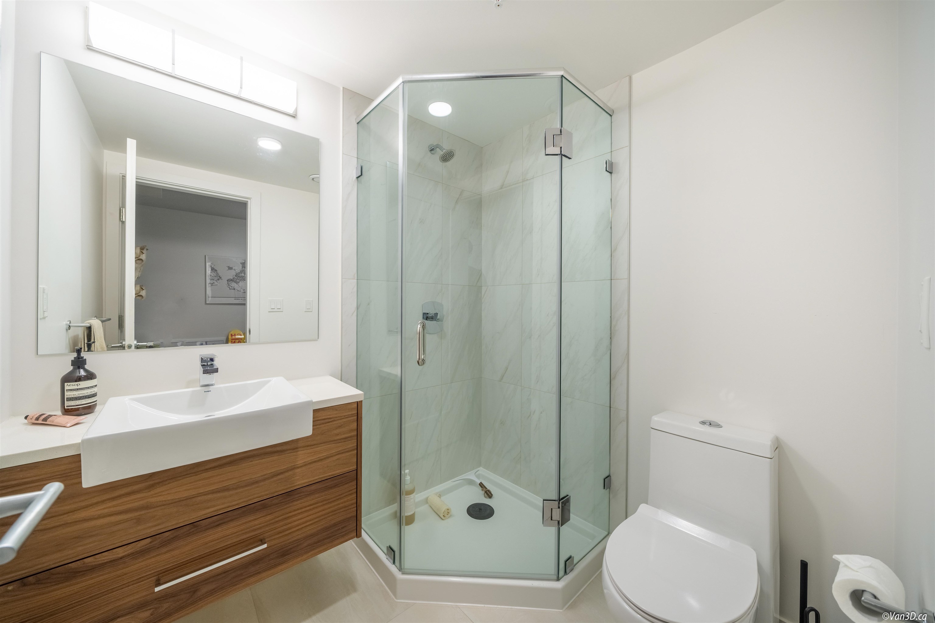 31-720 E3RD STREET, North Vancouver, British Columbia Townhouse, 4 Bedrooms, 4 Bathrooms, Residential Attached,For Sale, MLS-R2803160