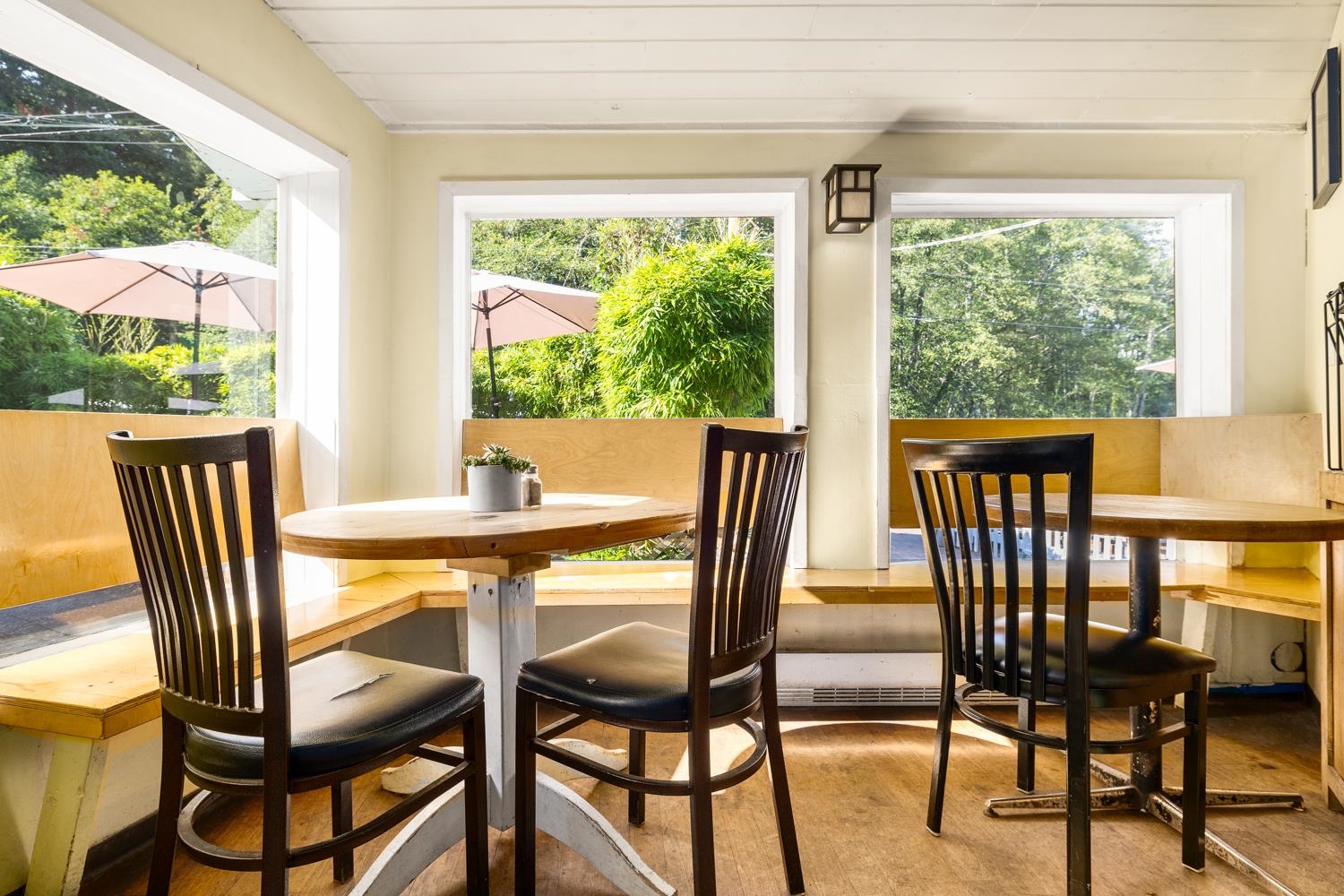 Wilson Lam Realtor, 443B BOWEN ISLAND TRUNK ROAD, Bowen Island, British Columbia V0N 1G0, Residential Detached,For Sale ,R2803197
