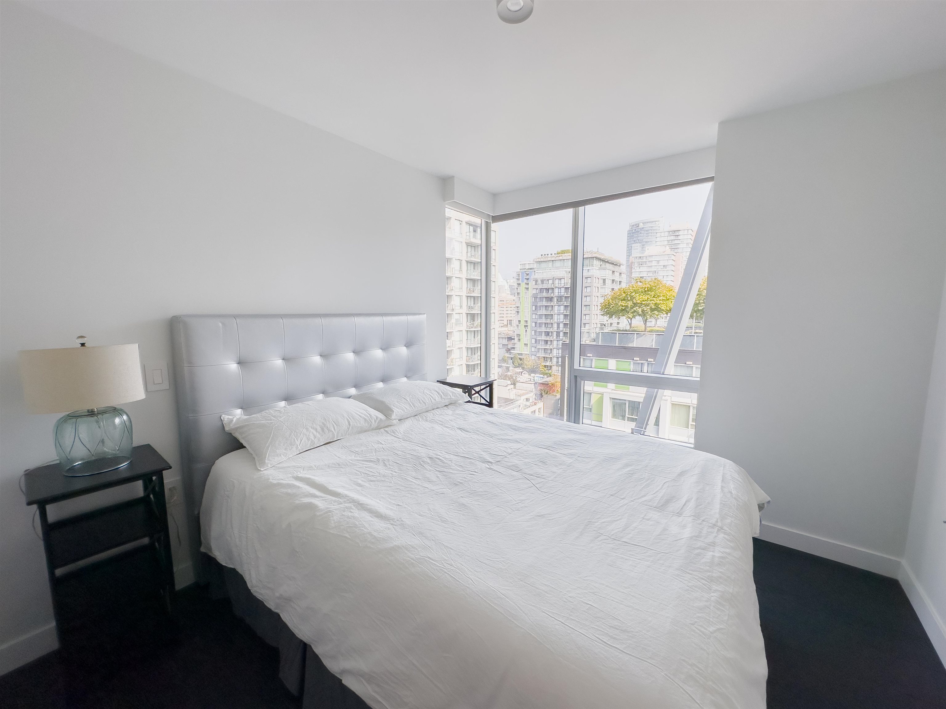 1404-1111 RICHARDS STREET, Vancouver, British Columbia, 3 Bedrooms Bedrooms, ,2 BathroomsBathrooms,Residential Attached,For Sale,R2803476