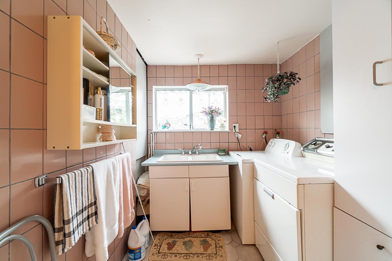 Wilson Lam Realtor, 3268 5TH AVENUE, Vancouver, British Columbia V5M 1P3, 5 Bedrooms, 2 Bathrooms, Residential Detached,For Sale ,R2803511