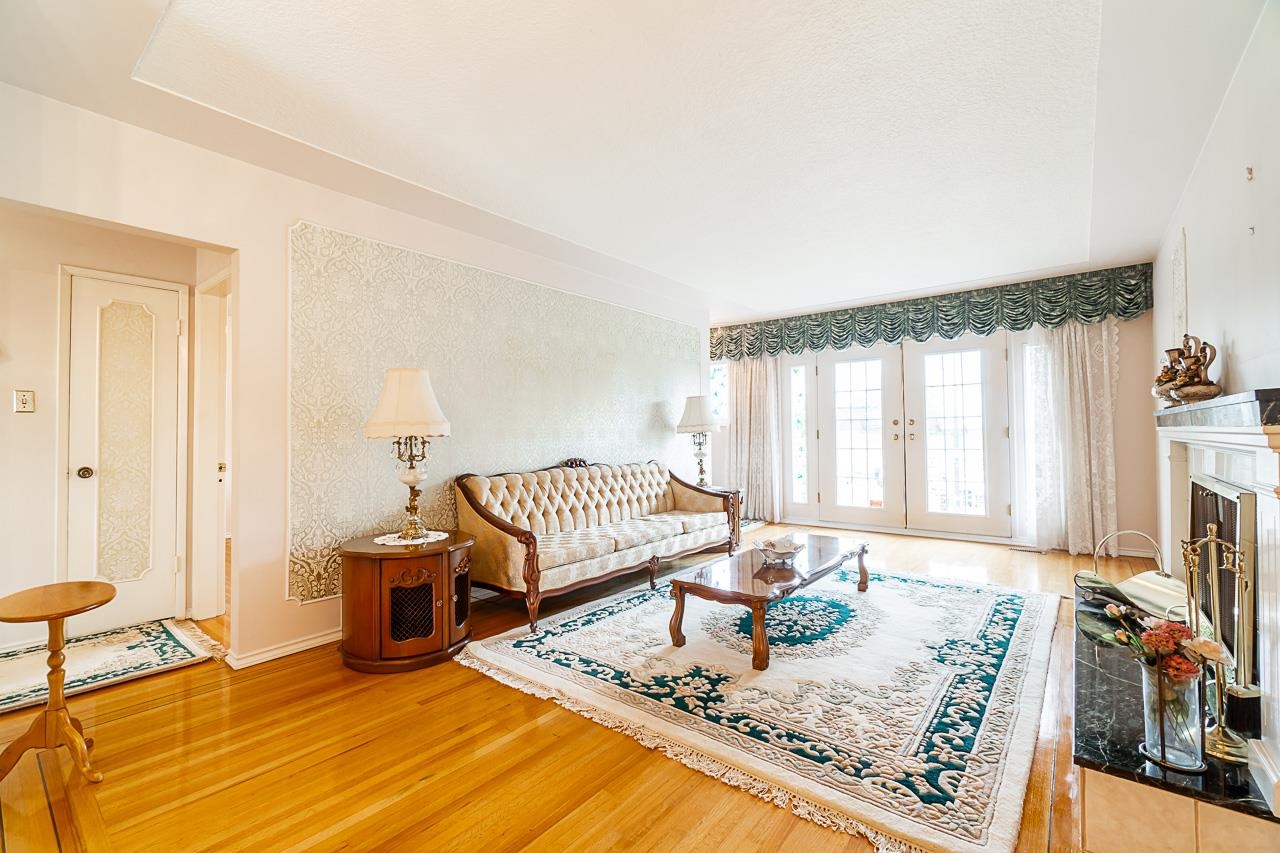Wilson Lam Realtor, 3268 5TH AVENUE, Vancouver, British Columbia V5M 1P3, 5 Bedrooms, 2 Bathrooms, Residential Detached,For Sale ,R2803511