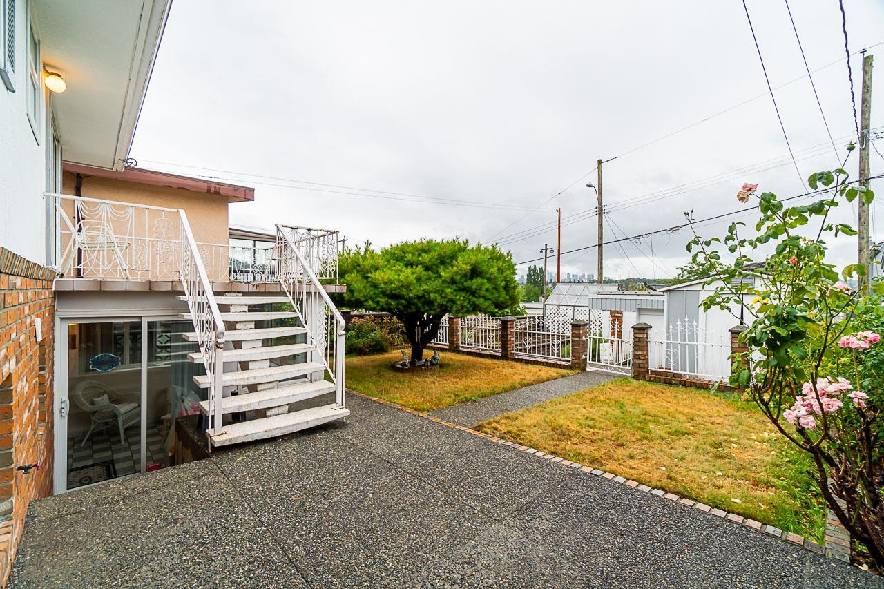 Wilson Lam Realtor, 3268 5TH AVENUE, Vancouver, British Columbia V5M 1P3, 5 Bedrooms, 2 Bathrooms, Residential Detached,For Sale ,R2803511