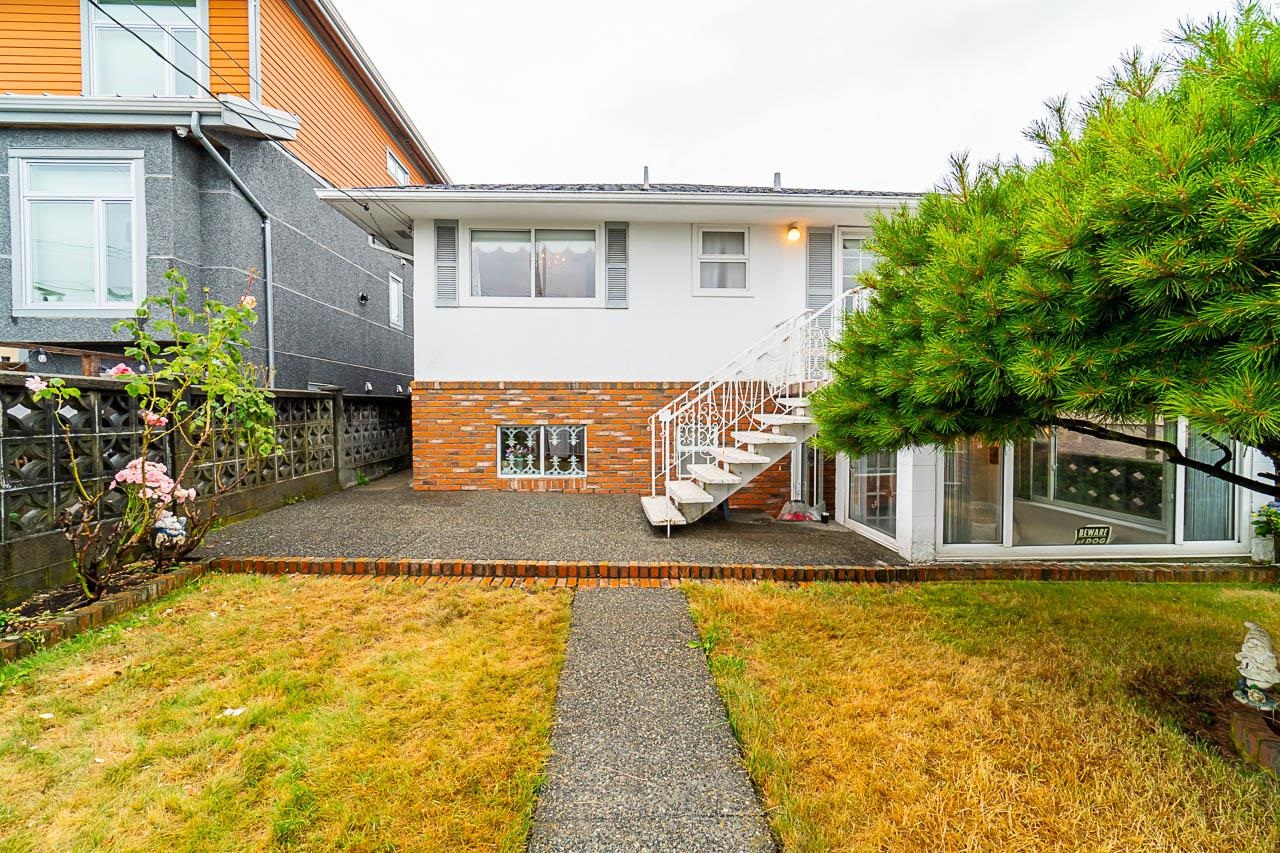 Wilson Lam Realtor, 3268 5TH AVENUE, Vancouver, British Columbia V5M 1P3, 5 Bedrooms, 2 Bathrooms, Residential Detached,For Sale ,R2803511