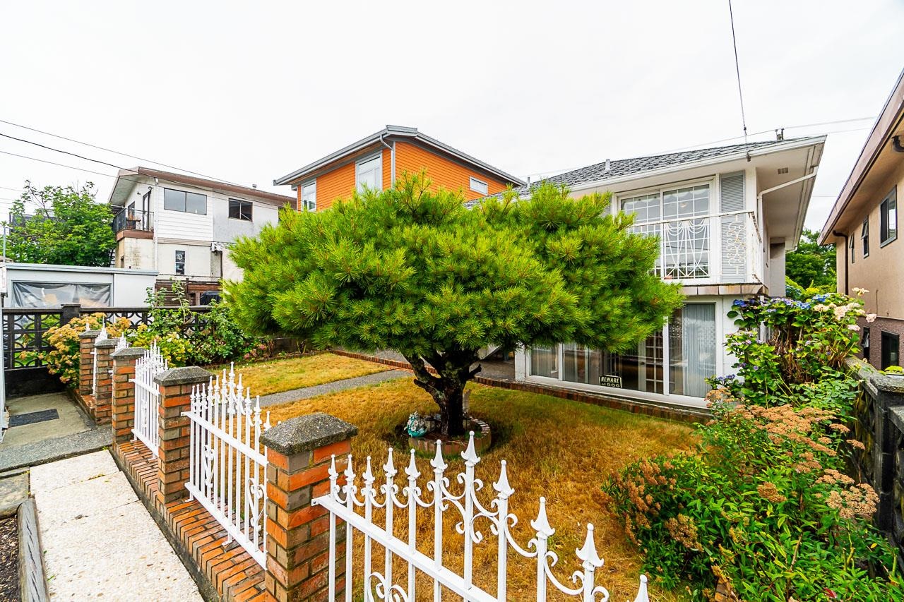 Wilson Lam Realtor, 3268 5TH AVENUE, Vancouver, British Columbia V5M 1P3, 5 Bedrooms, 2 Bathrooms, Residential Detached,For Sale ,R2803511