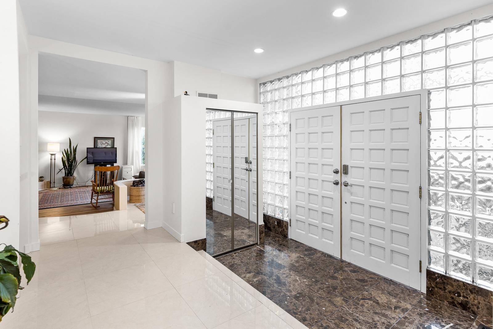 Wilson Lam Realtor, 1045 MILLSTREAM ROAD, West Vancouver, British Columbia V7S 2C8, 6 Bedrooms, 5 Bathrooms, Residential Detached,For Sale ,R2803549