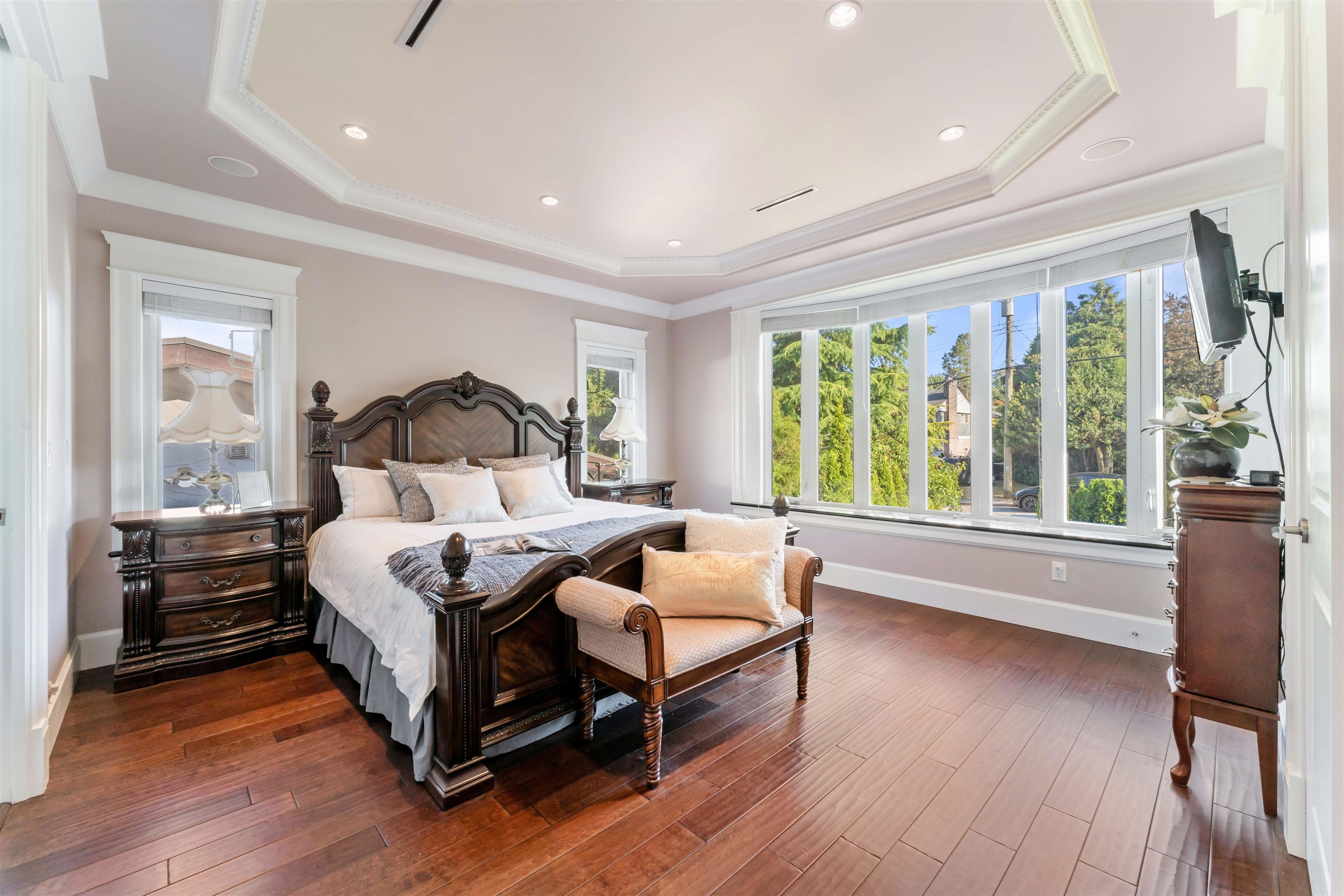 Michael Sung, 5611 IRVING STREET, Burnaby, British Columbia, 8 Bedrooms, 8 Bathrooms, Residential Detached,For Sale ,R2803601