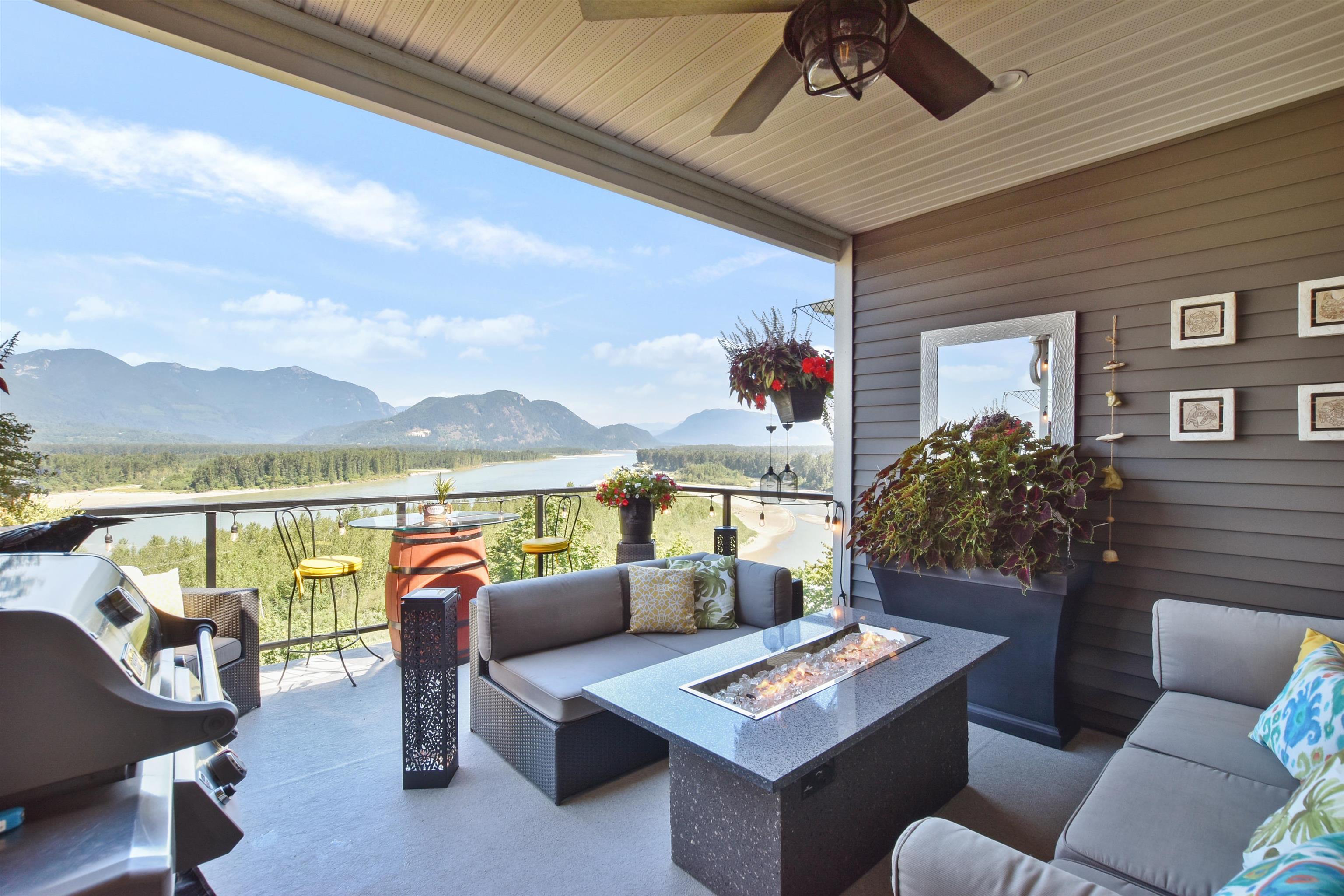 Chilliwack Mountain Townhouse for sale:  4 bedroom 3,064 sq.ft. (Listed 2023-08-08)