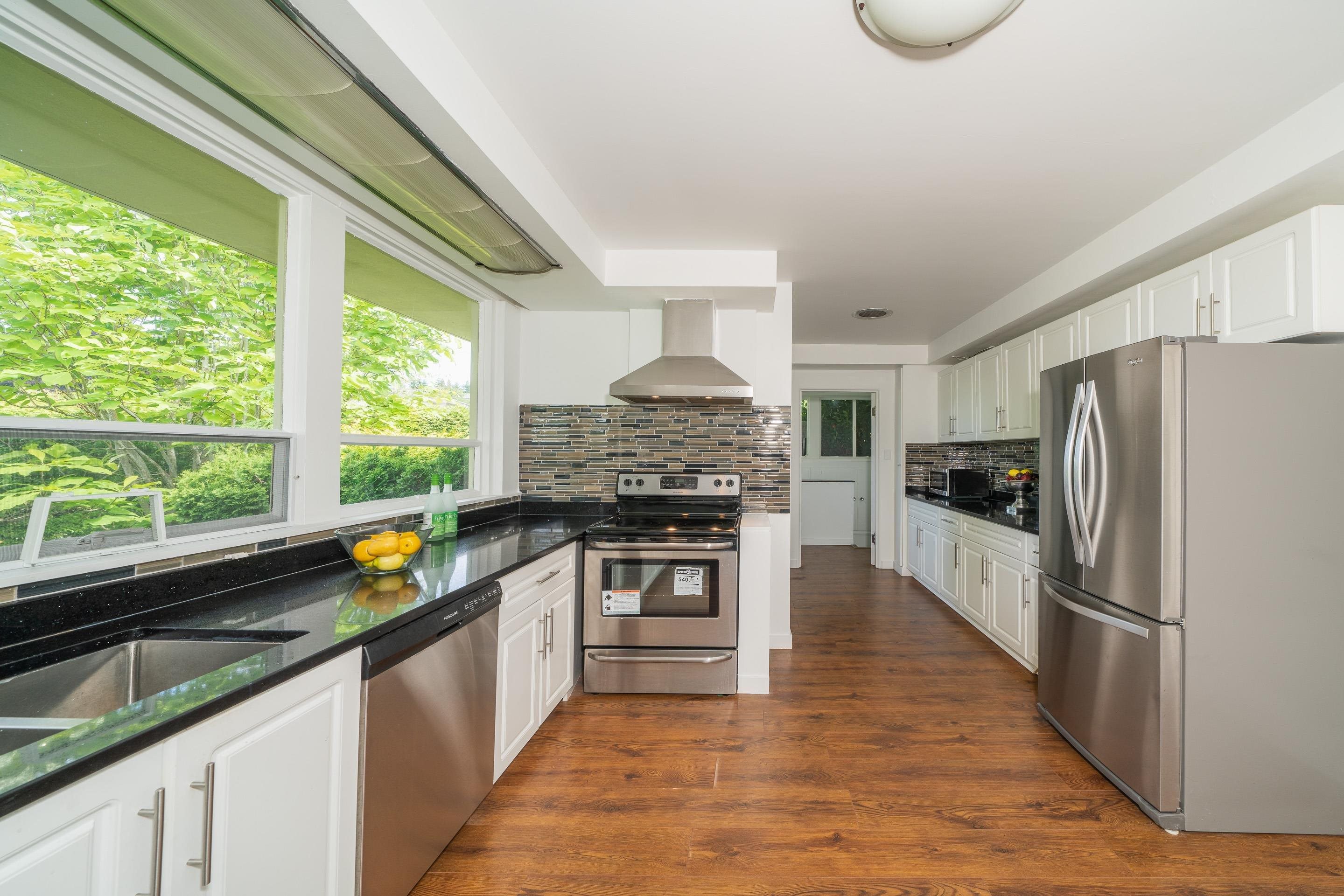 5915 NEWTON WYND, Vancouver, BC V6T 1H8