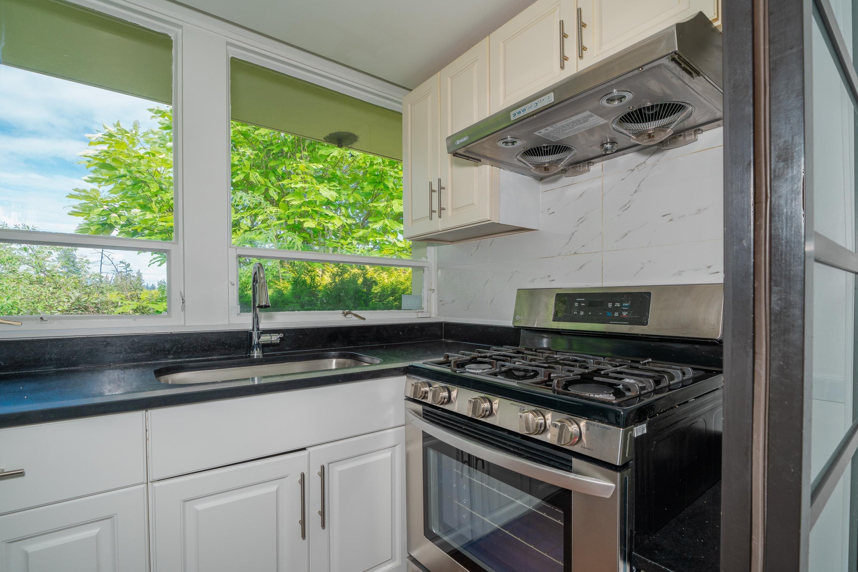 5915 NEWTON WYND, Vancouver, BC V6T 1H8