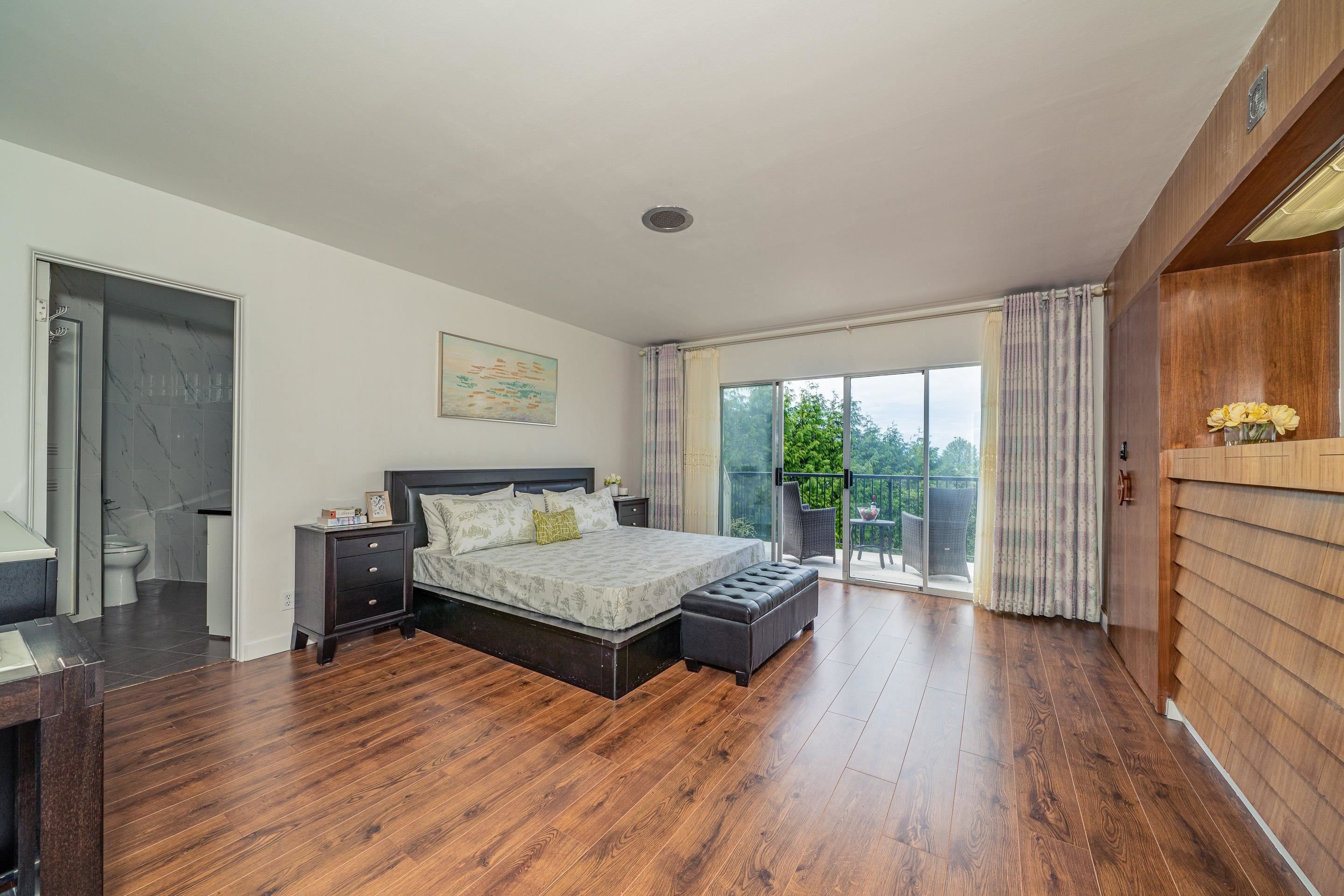 5915 NEWTON WYND, Vancouver, BC V6T 1H8