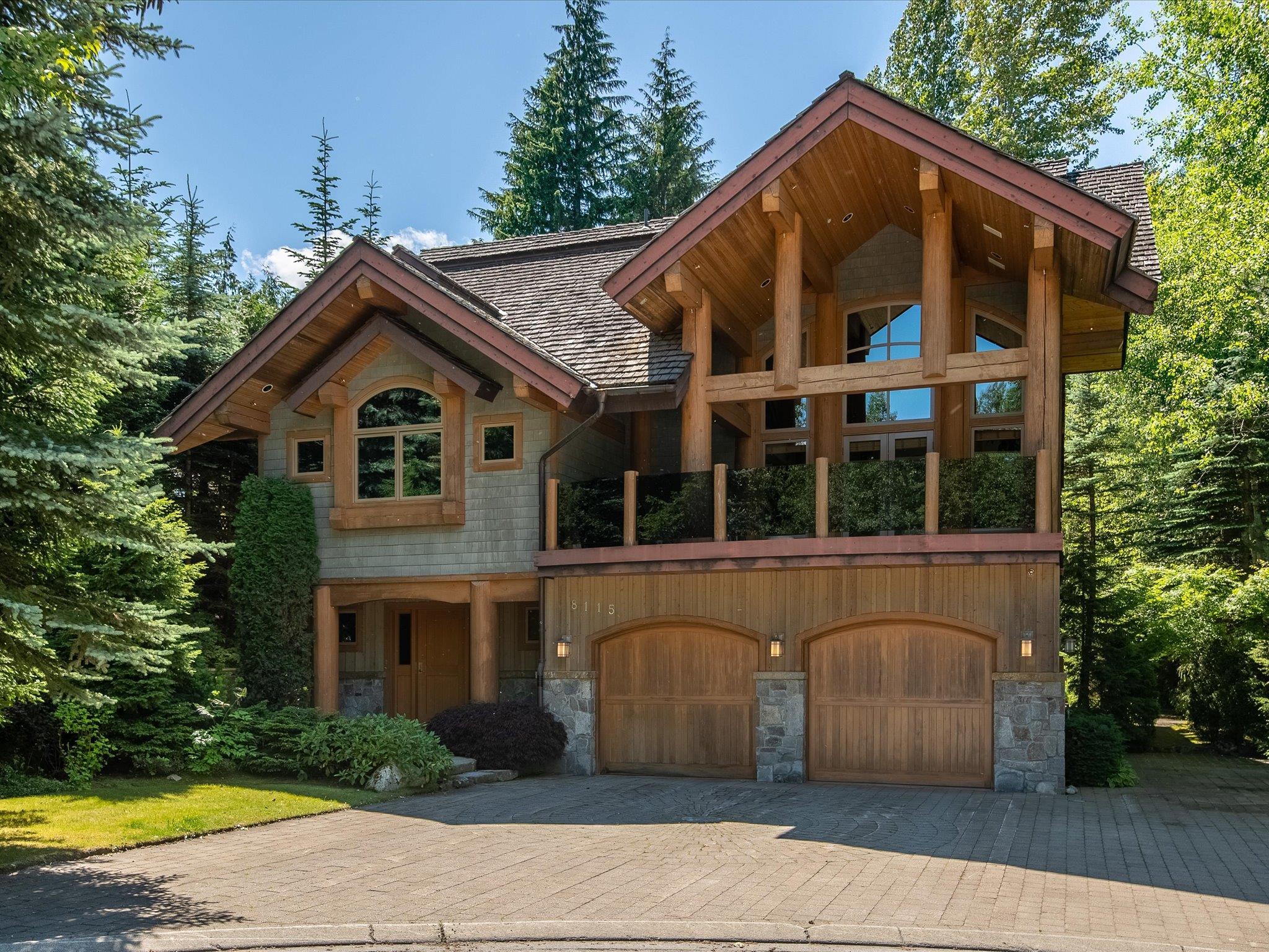 8115 MCKEEVERS PLACE, Whistler, British Columbia V8E 0G1 R2811105
