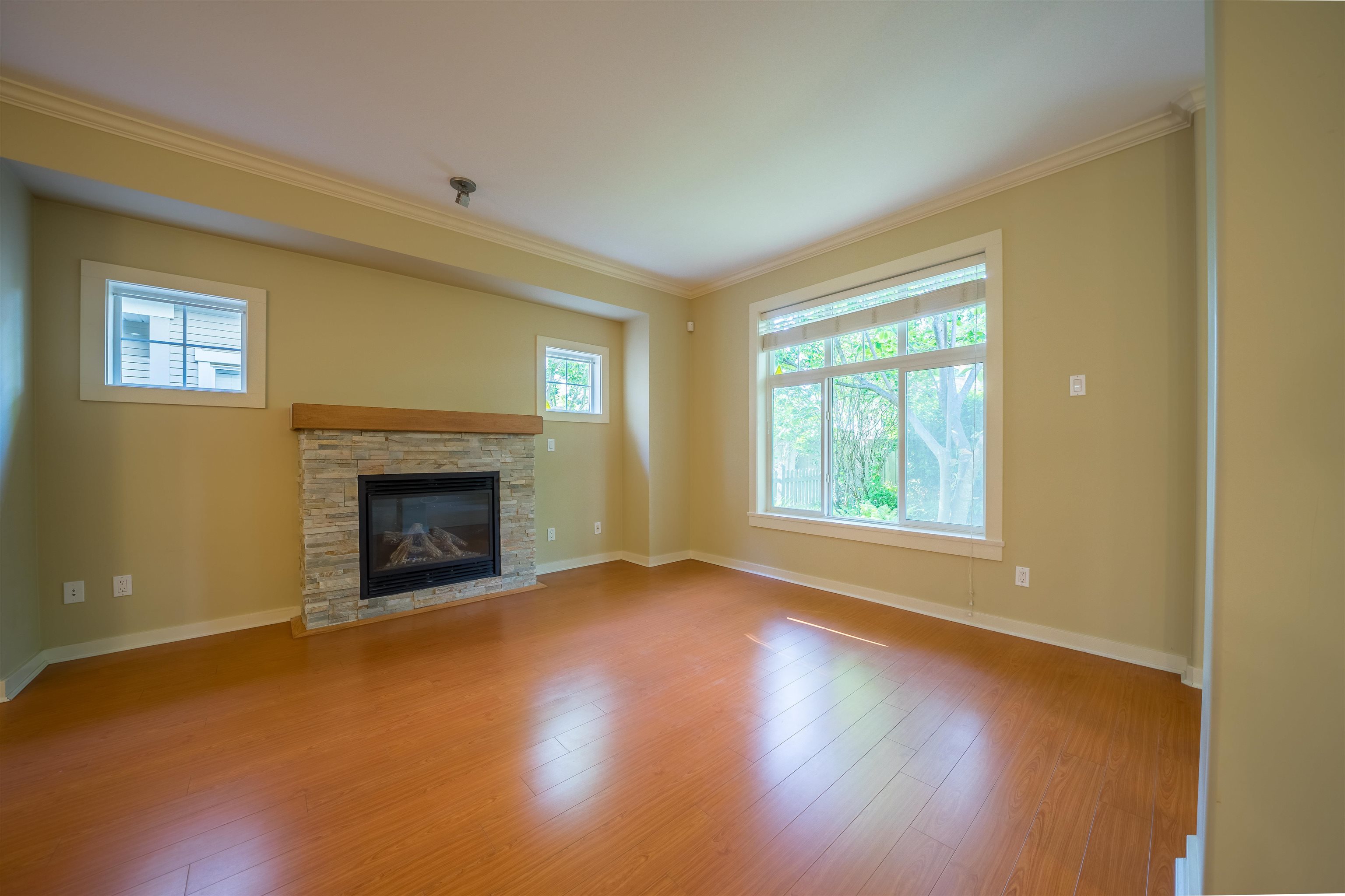 For Sale 1,498,000 25 7171 STEVESTON HIGHWAY, Richmond, BC Zealty