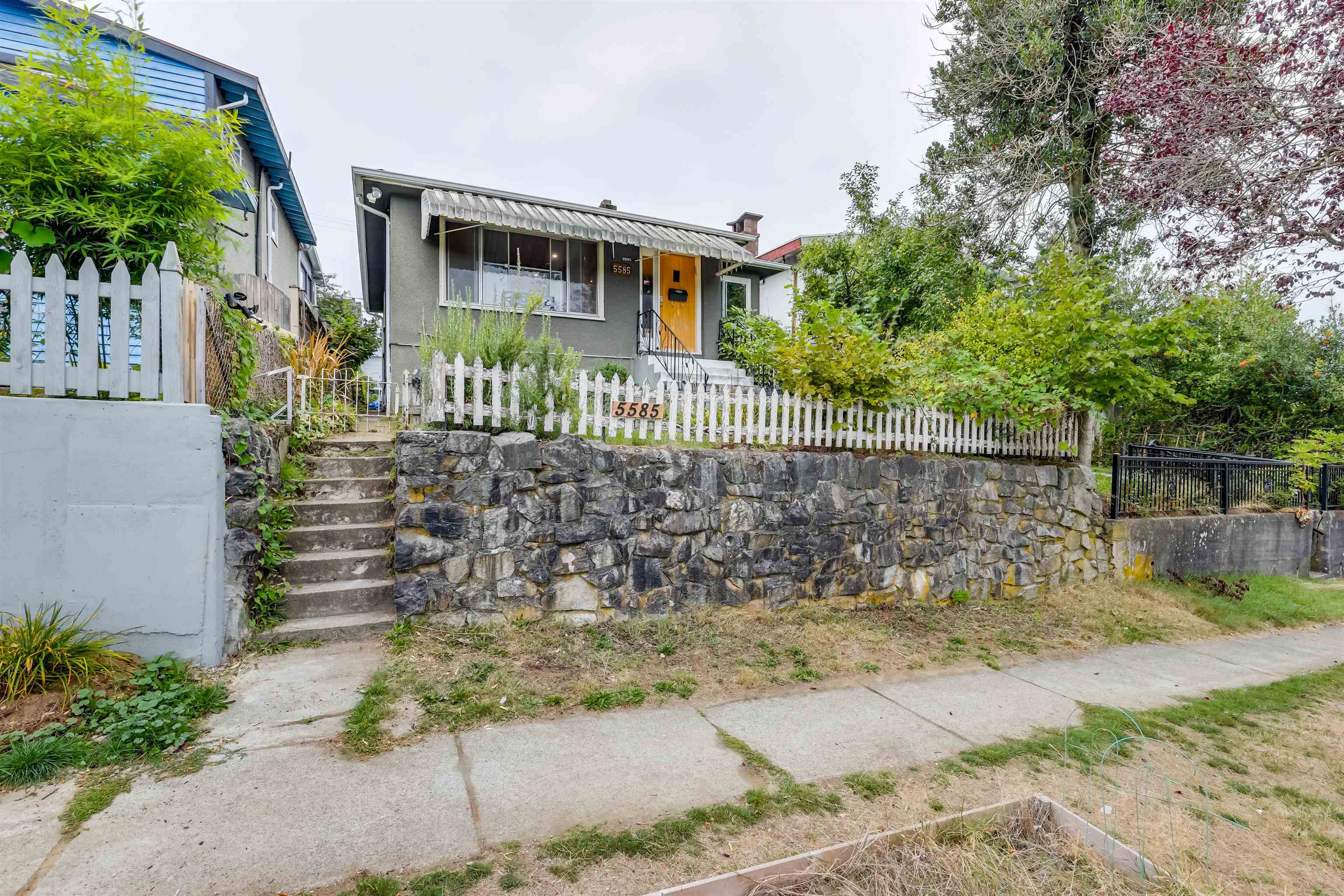 Listing image of 5585 CHESTER STREET