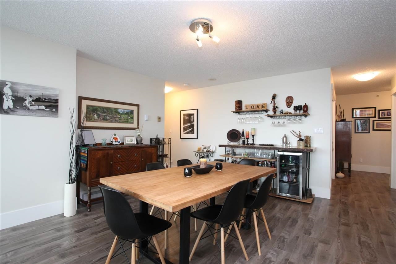 2302-1188 QUEBEC STREET, Vancouver, British Columbia V6A 4B3, 2 Bedrooms Bedrooms, ,2 BathroomsBathrooms,Residential Attached,For Sale,R2817045