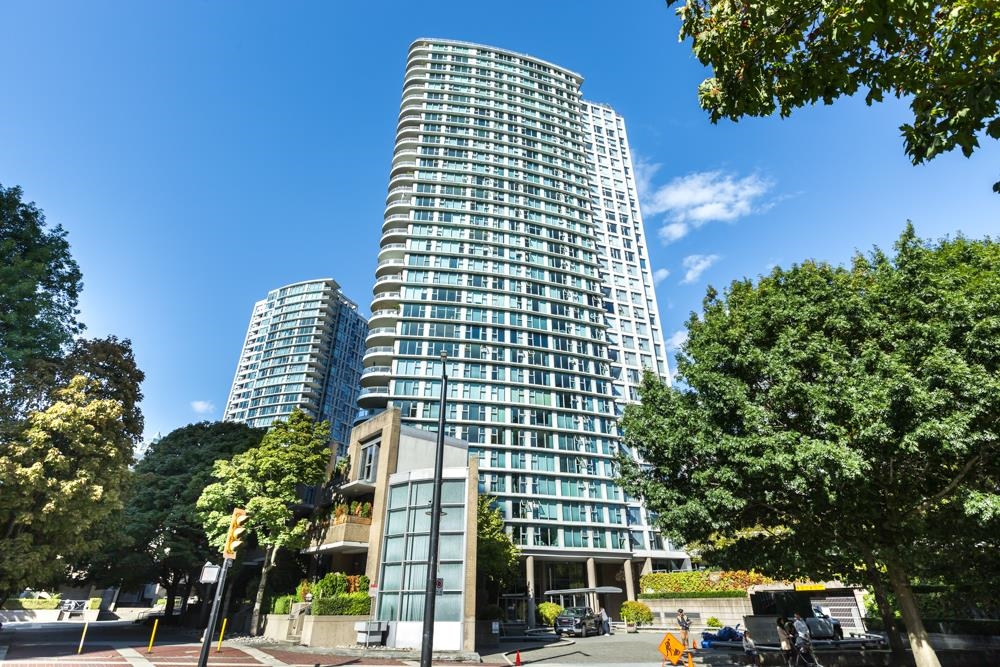 Yaletown Apartment/Condo for sale:  2 bedroom 974 sq.ft. (Listed 2023-11-10)