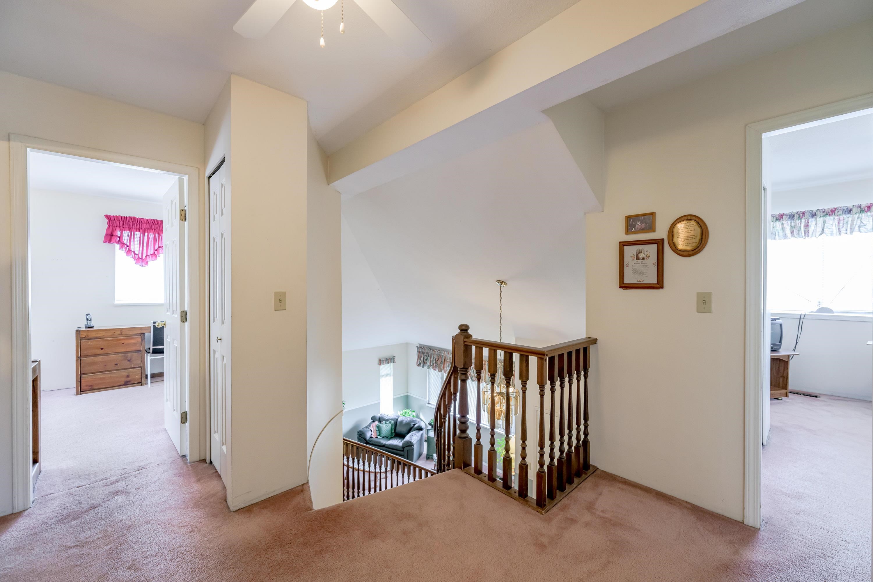 For Sale 1,499,900 10458 GLENMOOR PLACE, Surrey, BC Zealty